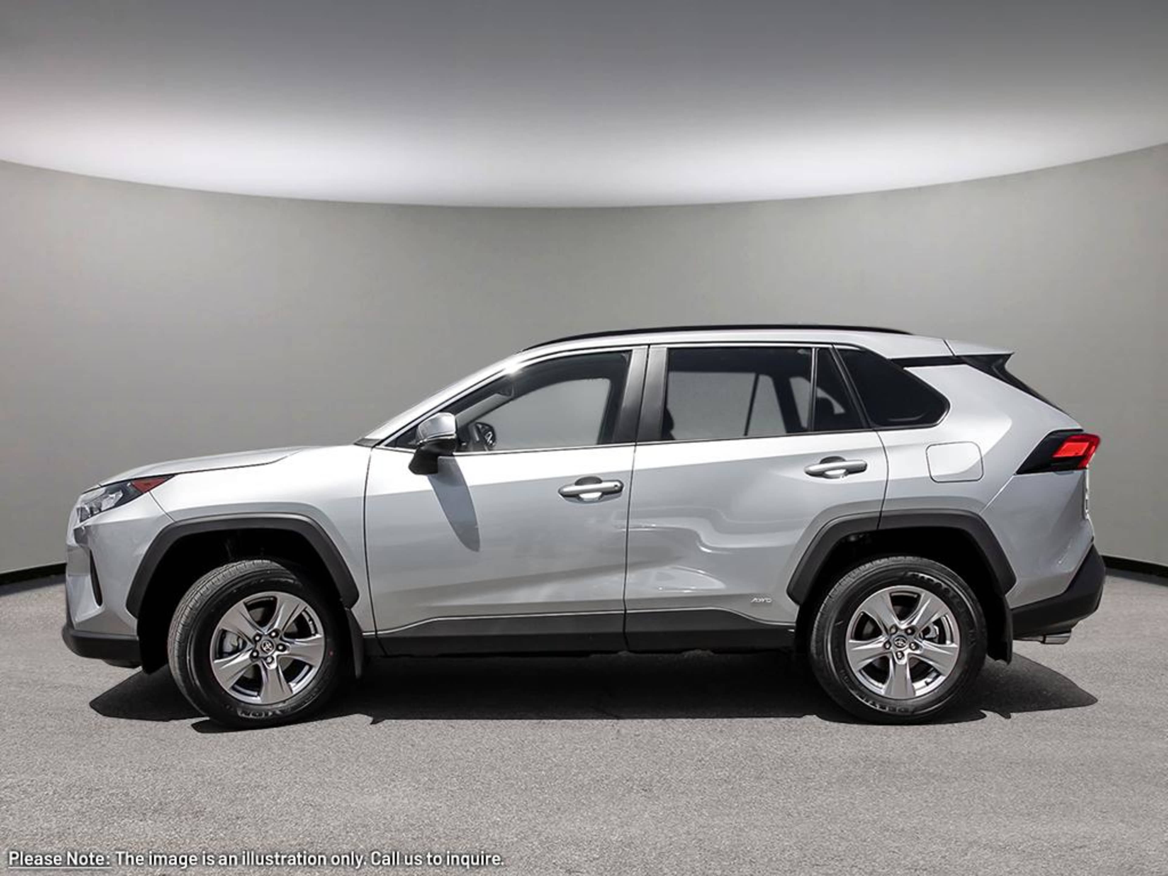 2025 Toyota RAV4 Hybrid LE photo 3