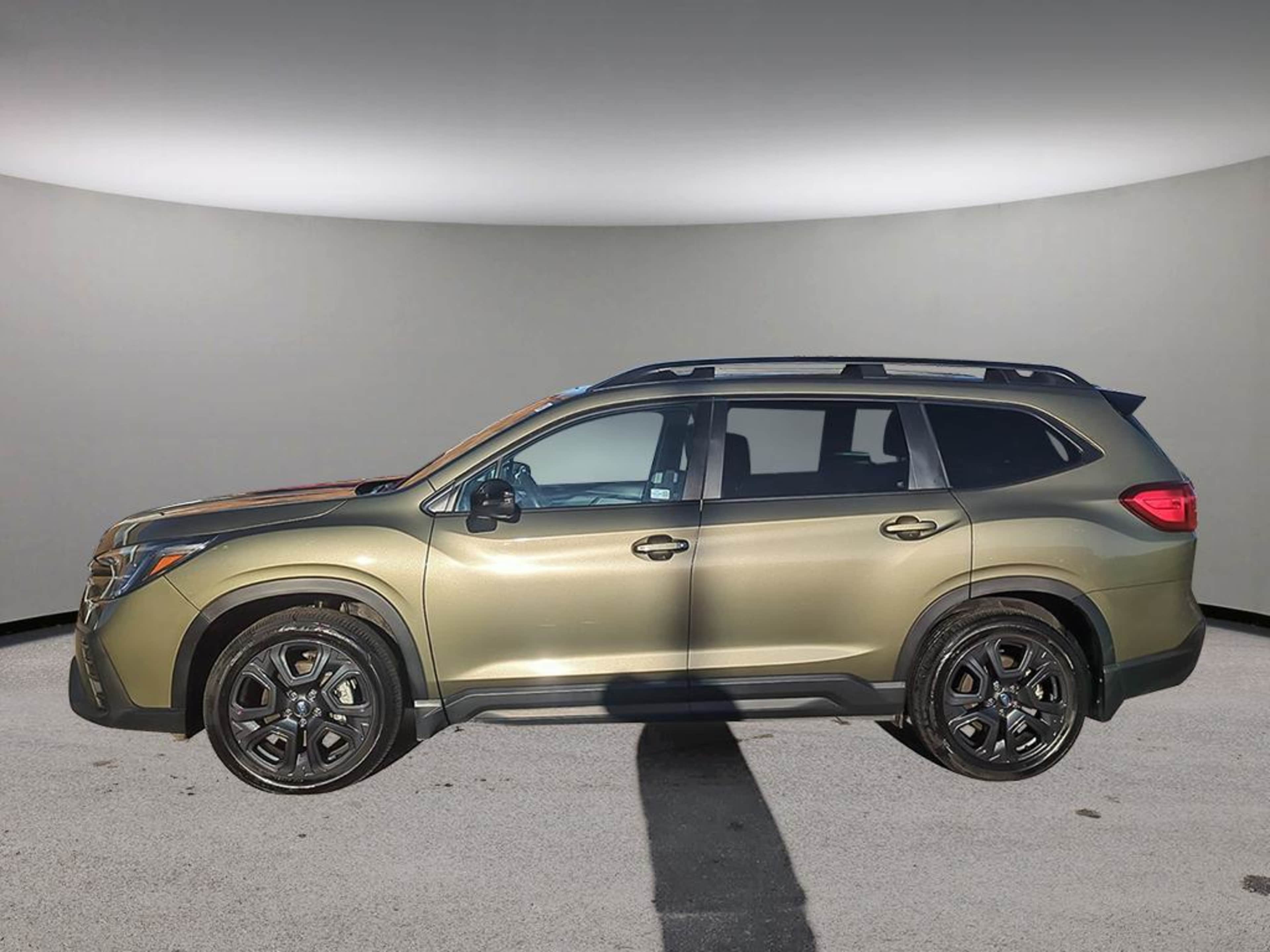 2023 Subaru Ascent Onyx Edition photo 3
