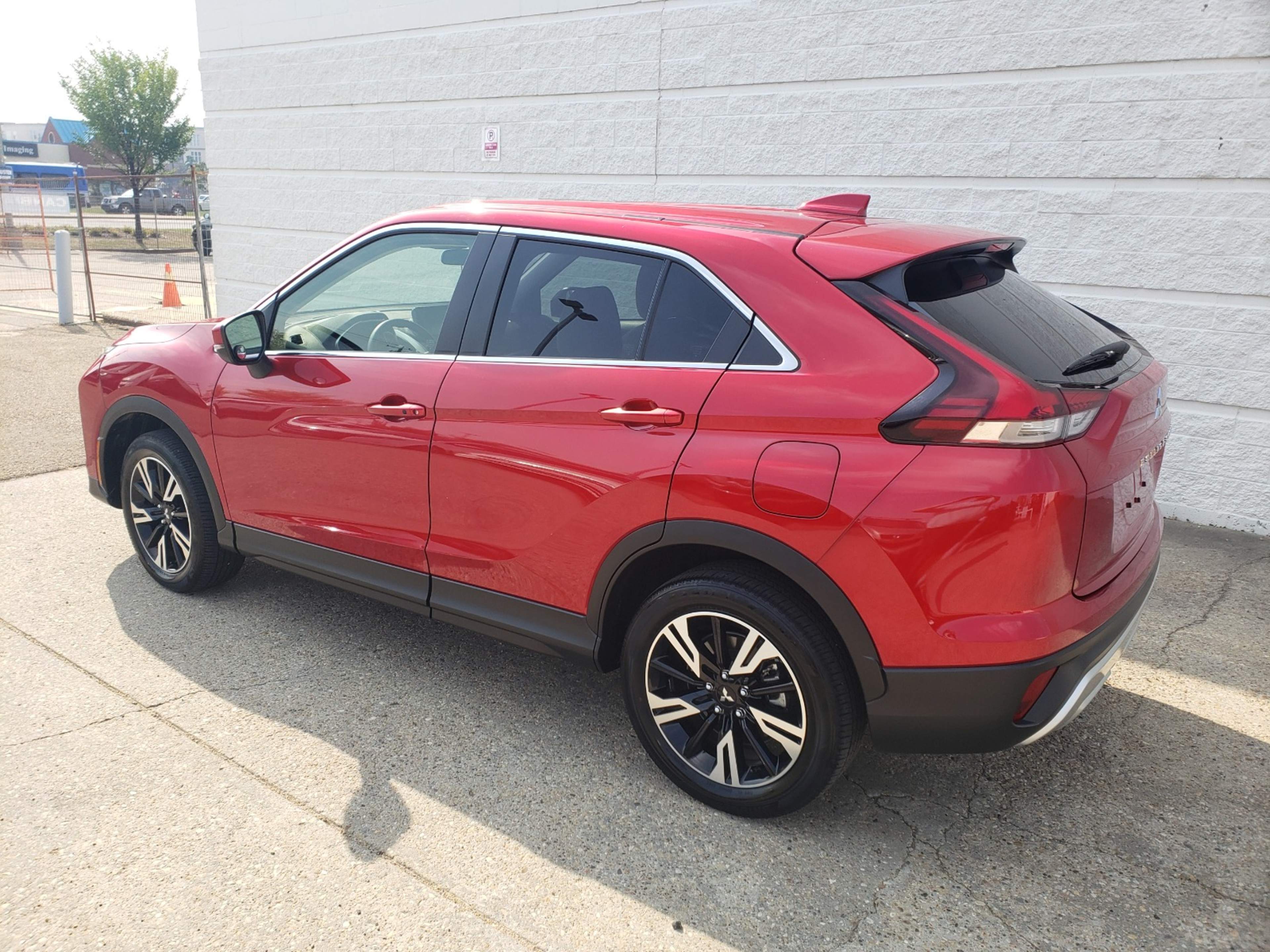 2024 Mitsubishi Eclipse Cross SE photo 4