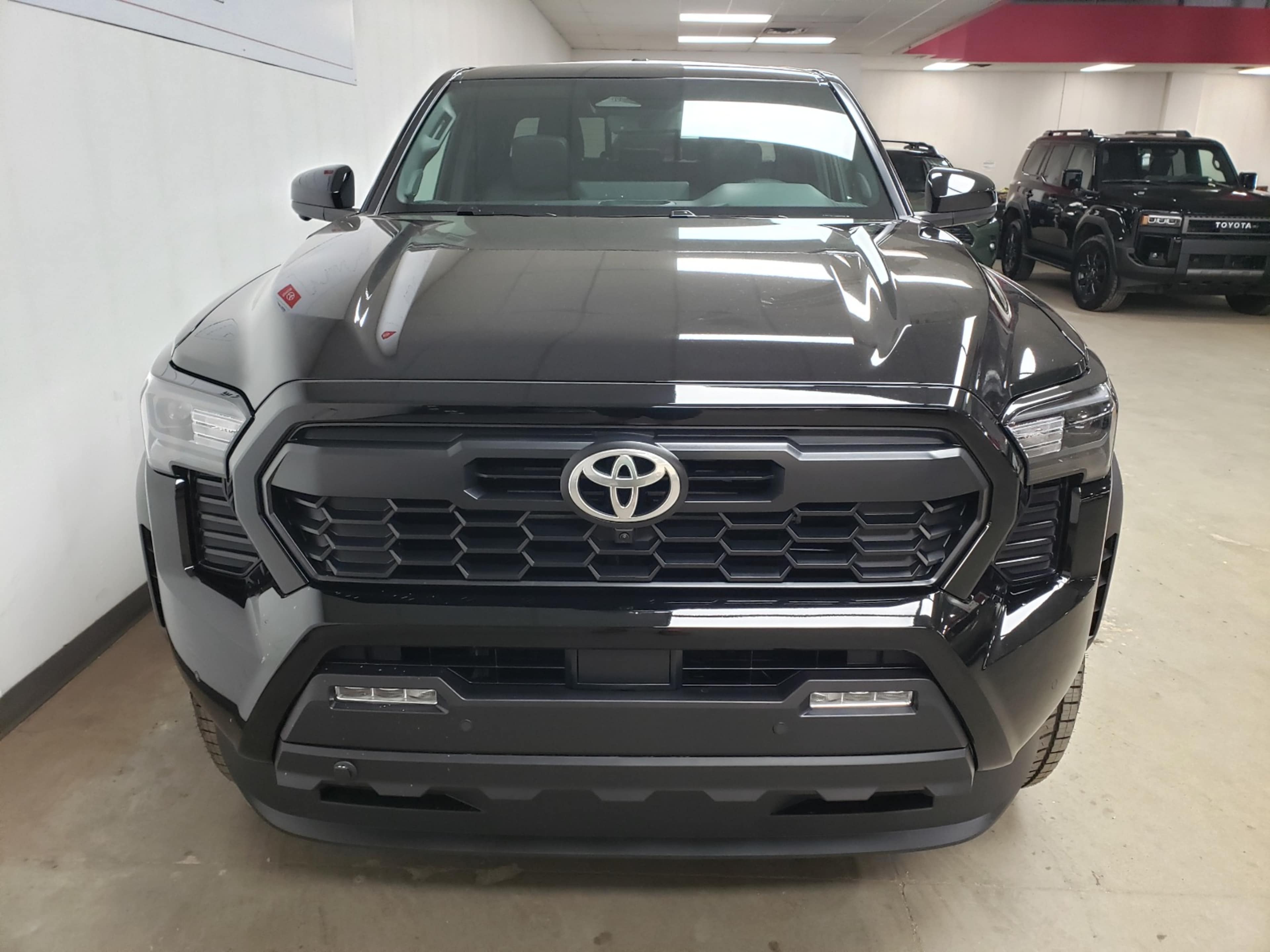 2025 Toyota Tacoma TRD photo 2