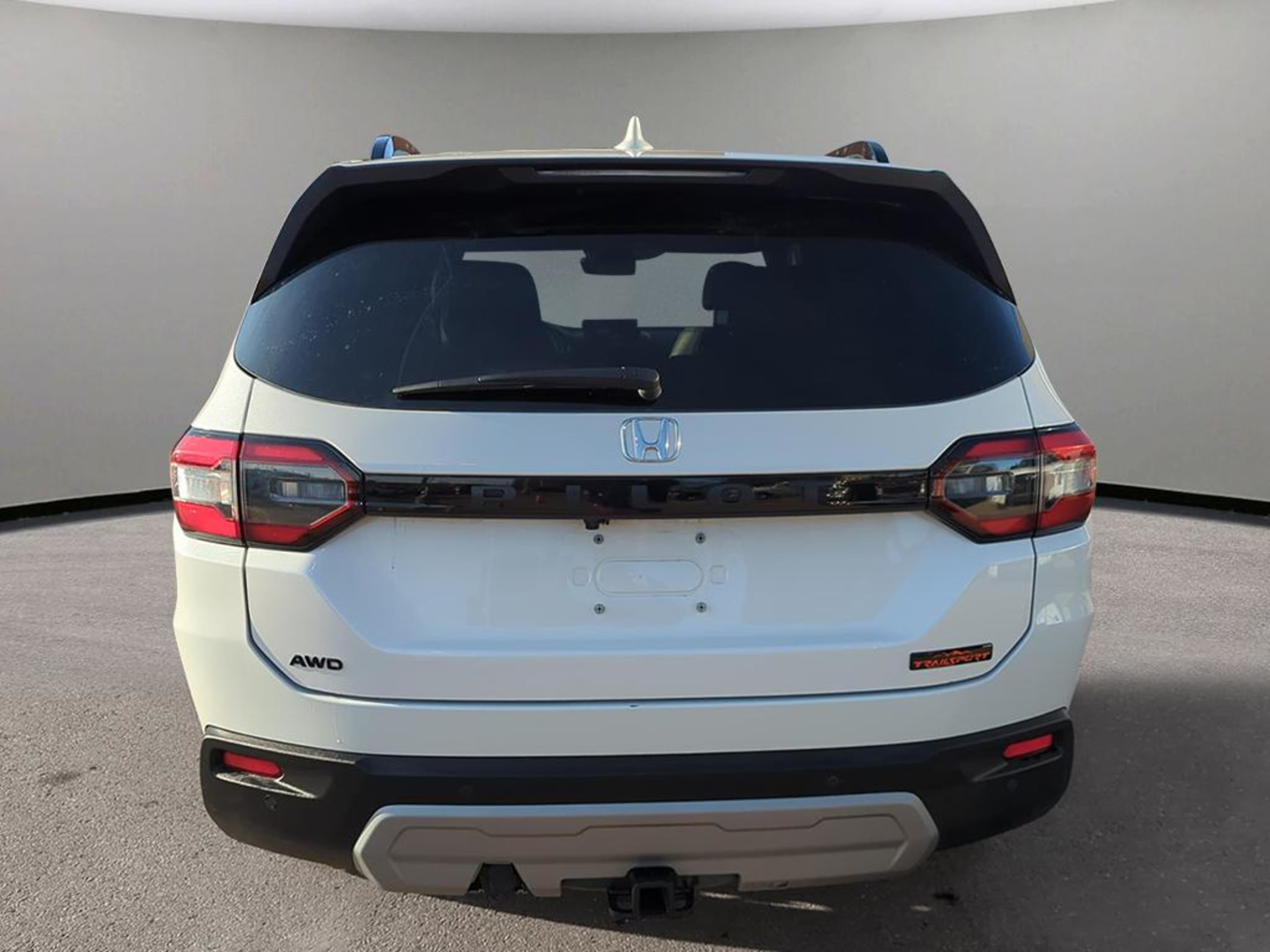 2025 Honda Pilot TrailSport photo 4