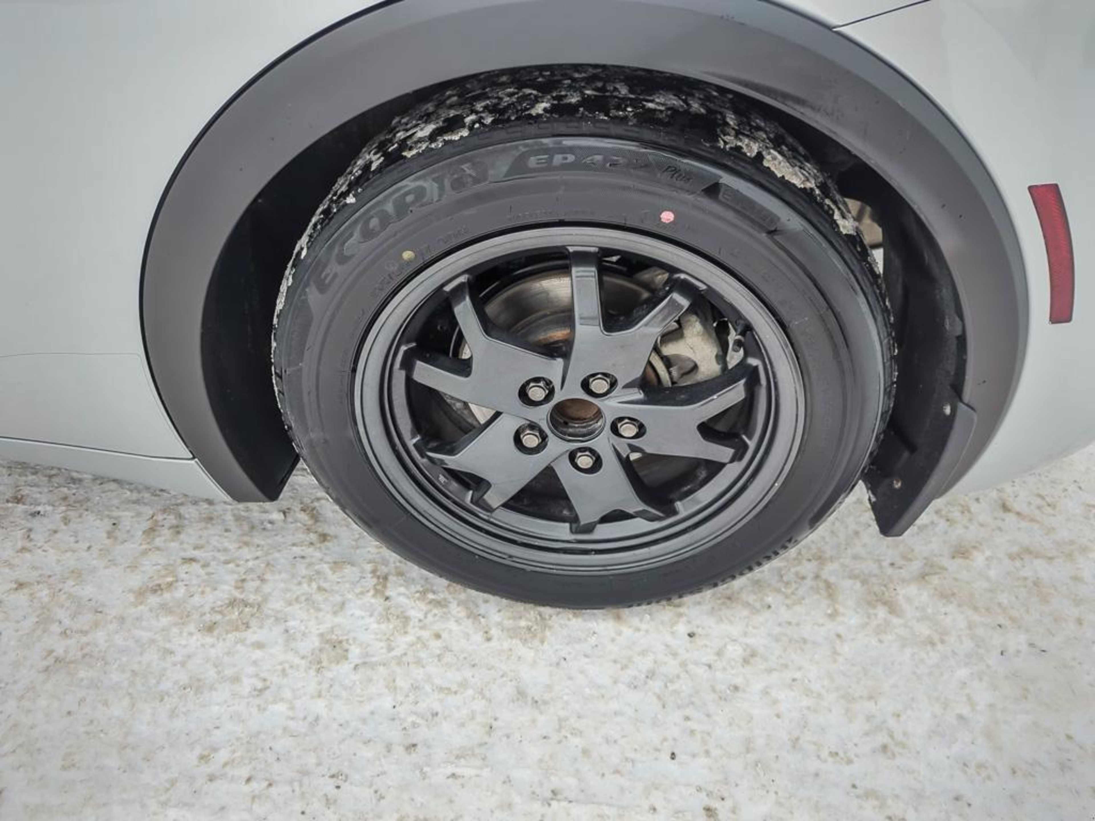 2024 Toyota Prius Prime photo 4