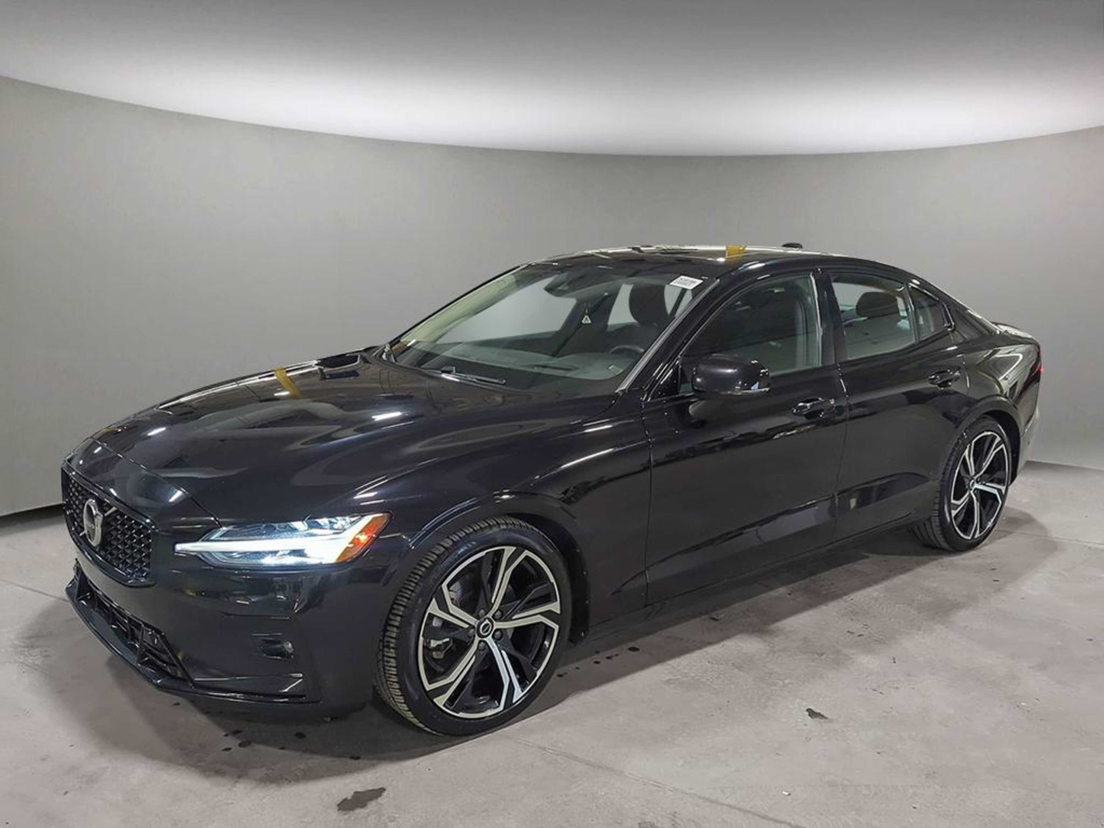 Voxcar VOLVO S60 SEDAN in , VICTORIA