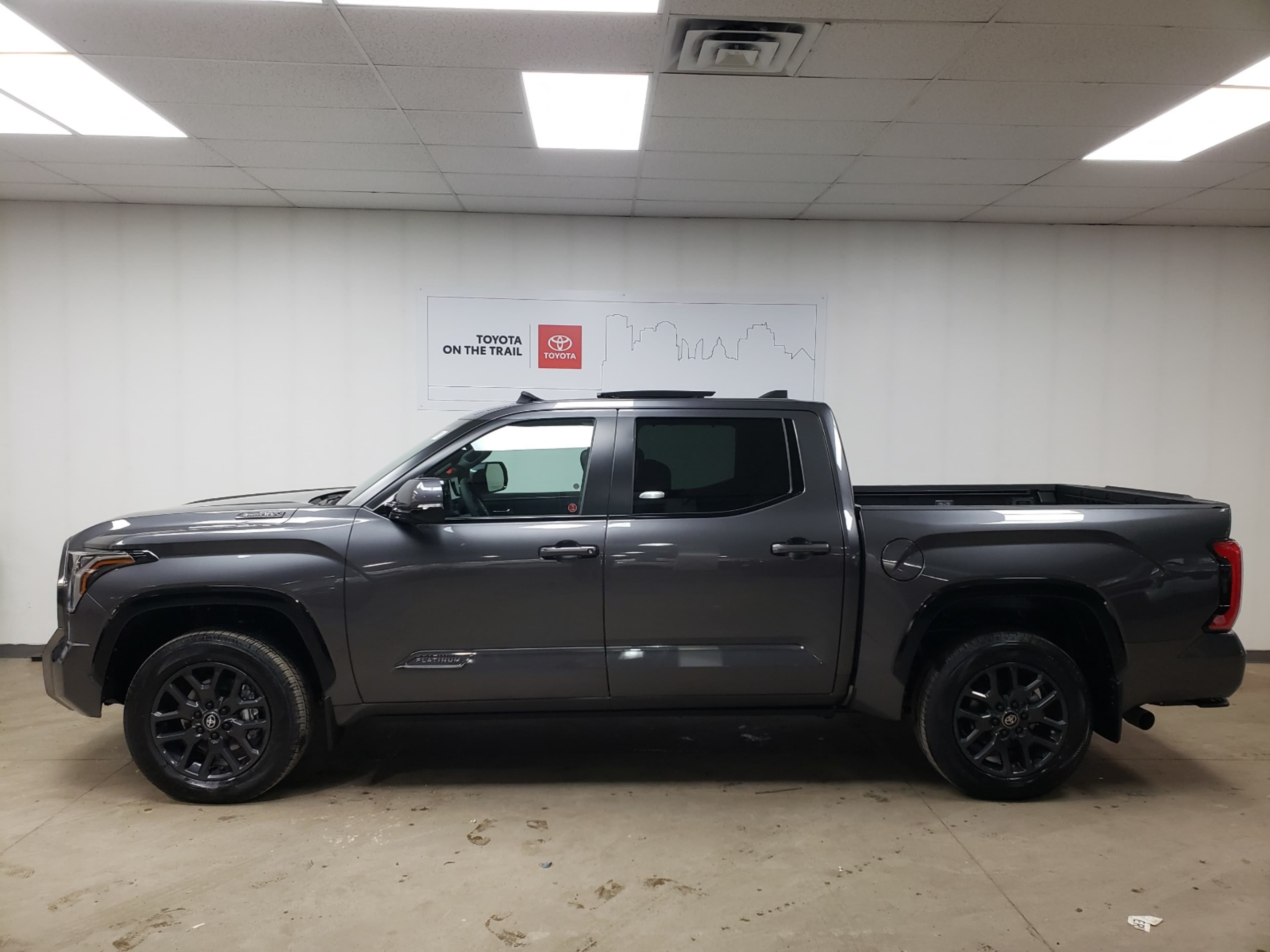 2026 Toyota Tundra Platinum photo 3