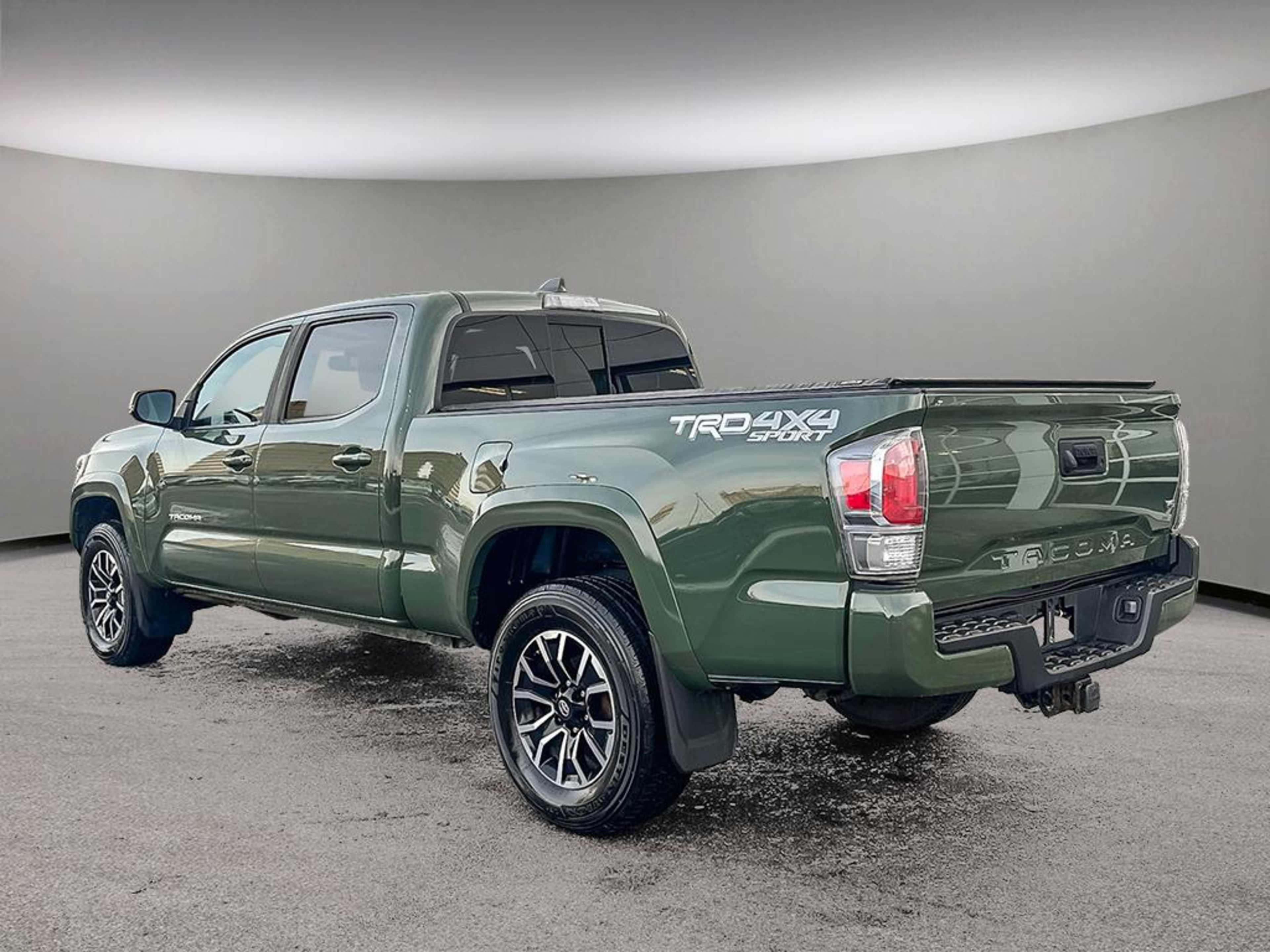 2021 Toyota Tacoma TRD Sport photo 4