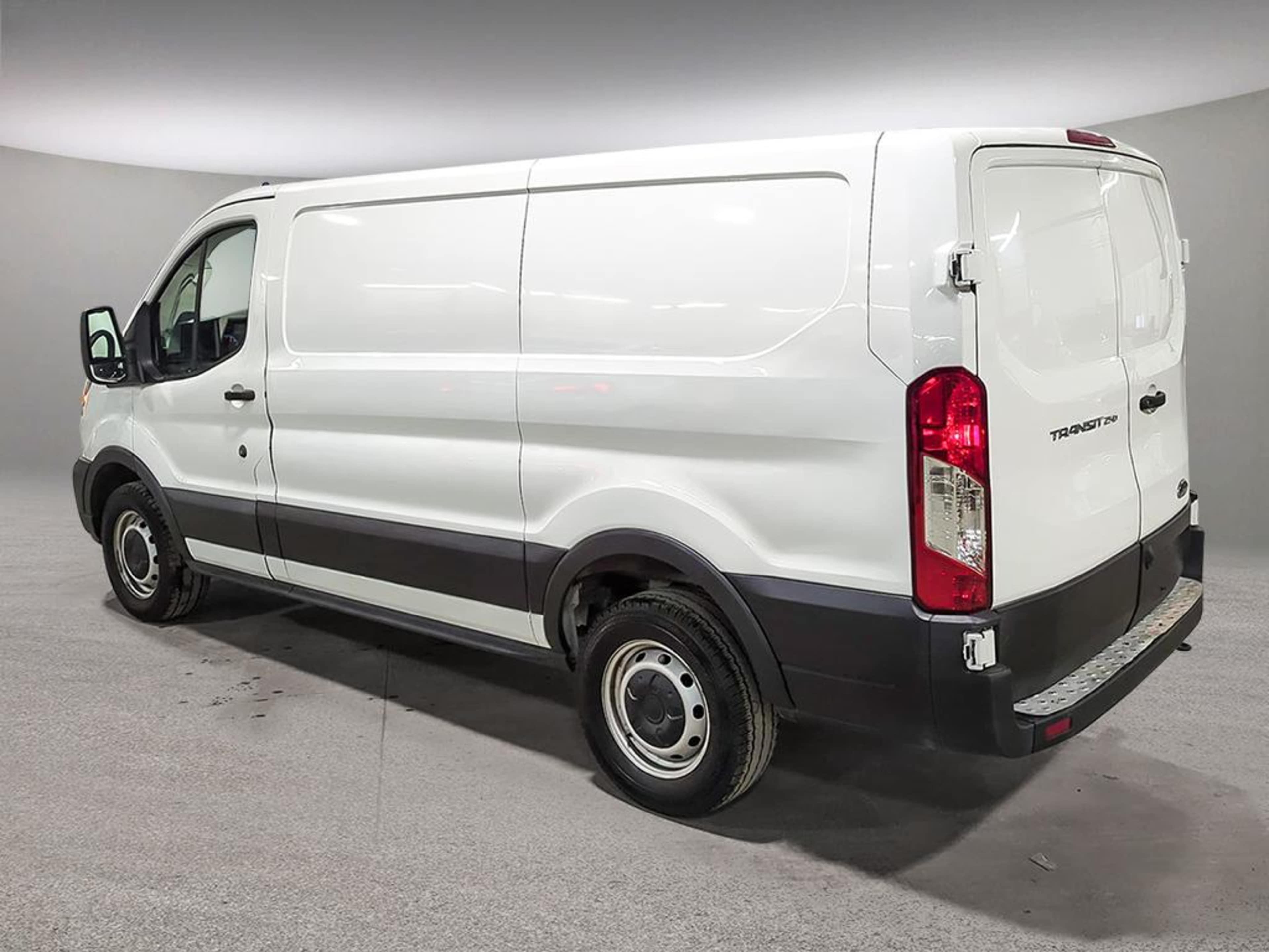 2023 Ford Transit Cargo Van photo 4