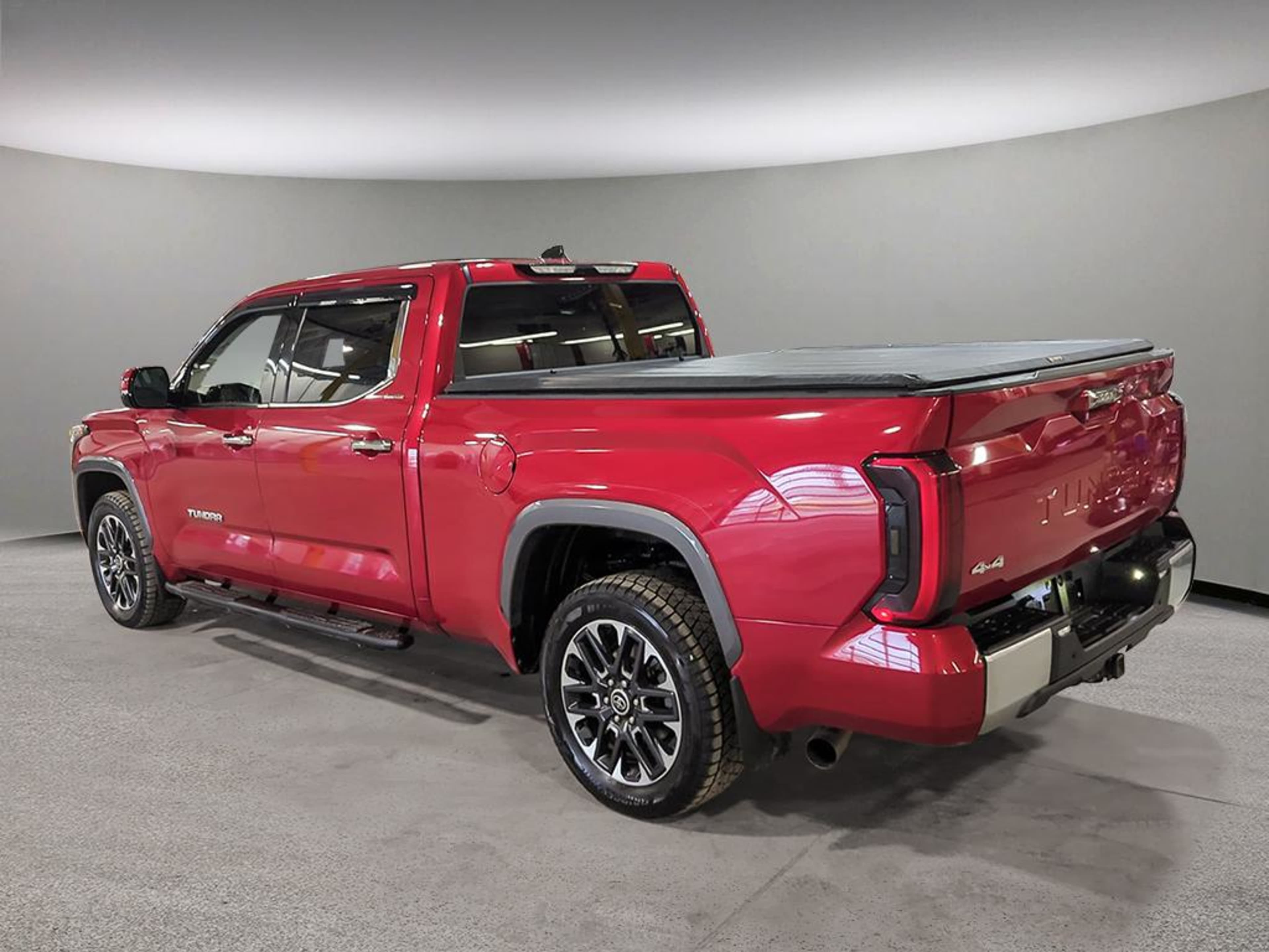 2023 Toyota Tundra Limited photo 4