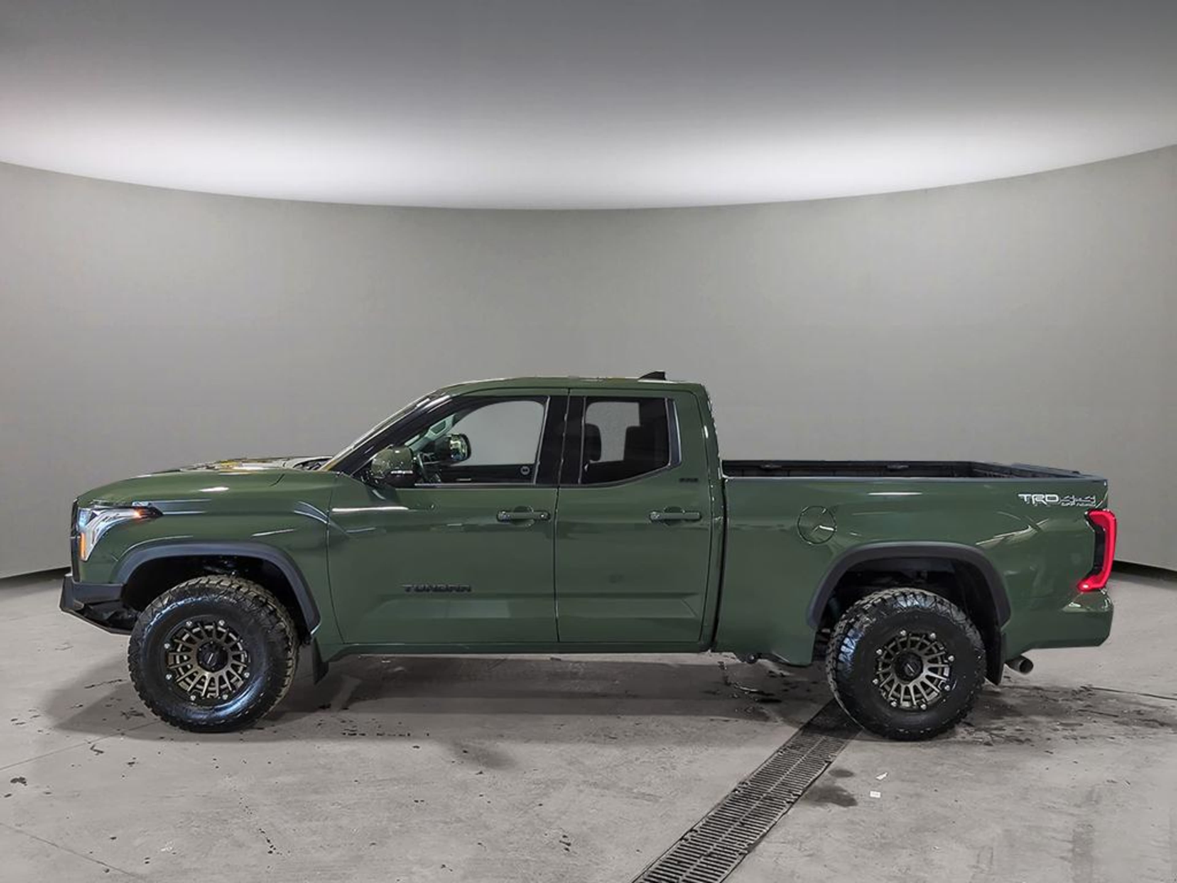 2023 Toyota Tundra TRD Double Cab SR photo 3