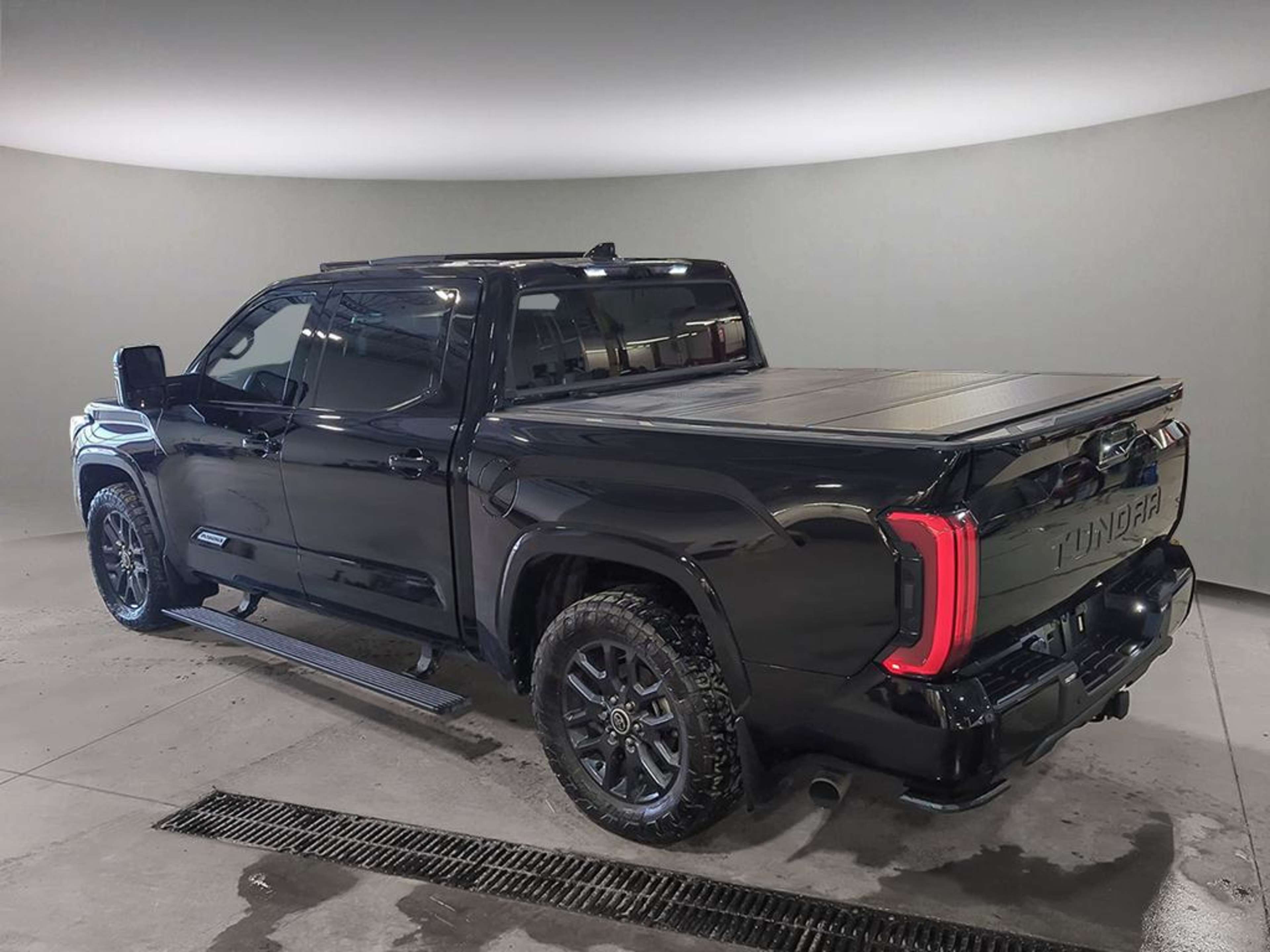 2023 Toyota Tundra Platinum photo 4