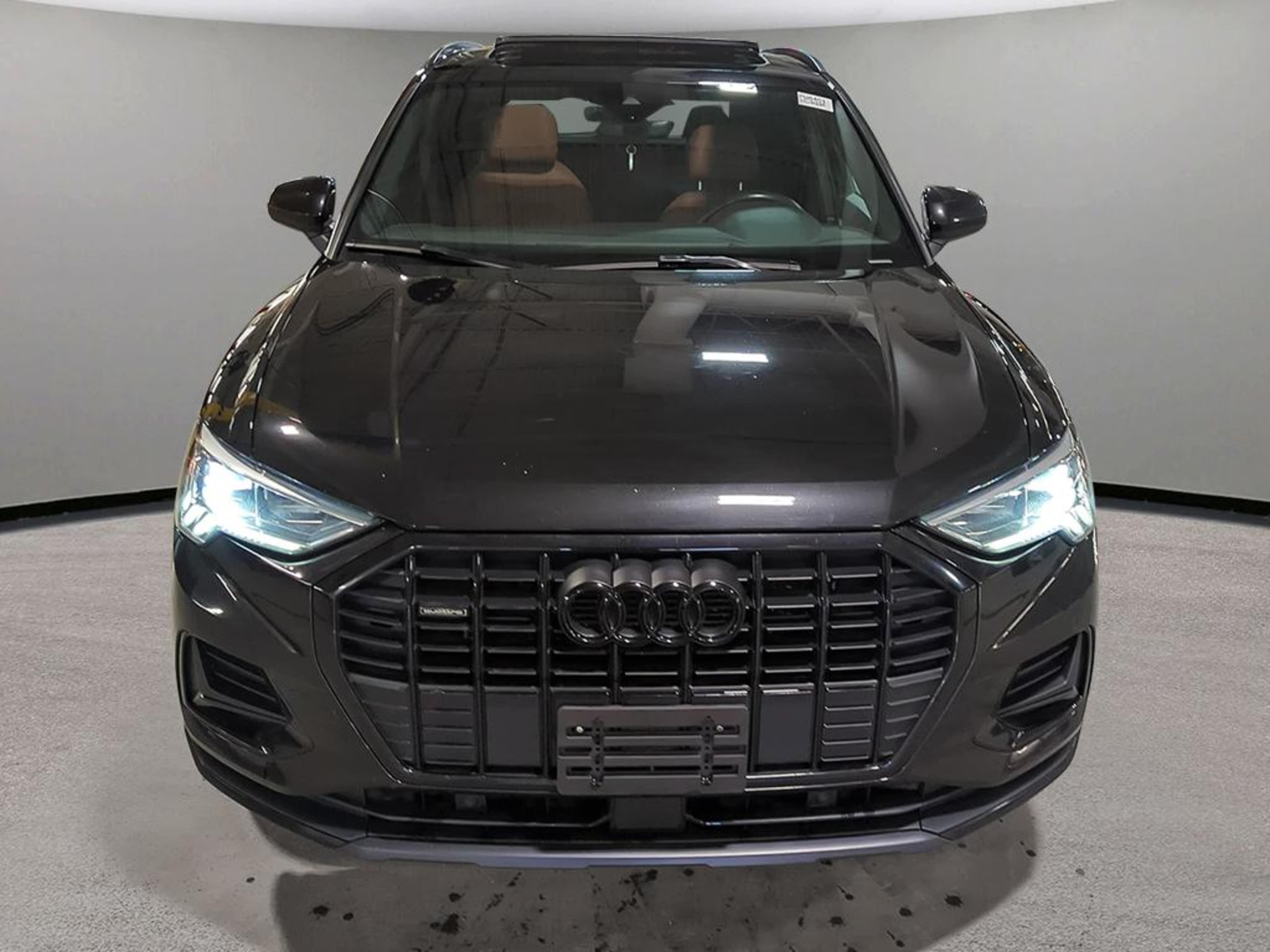2021 Audi Q3 45 TFSI quattro photo 2