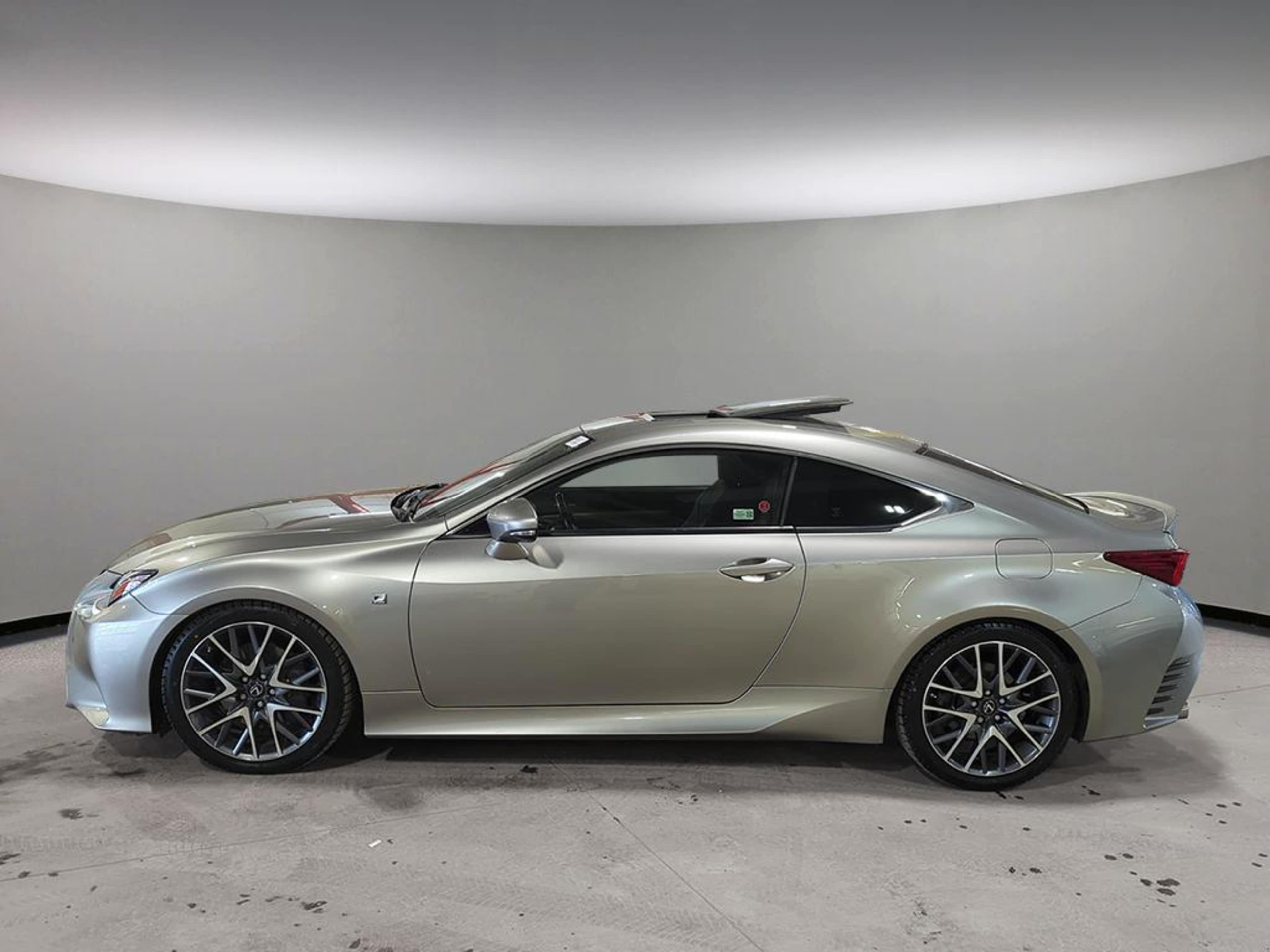 2018 Lexus RC 300 F SPORT photo 3