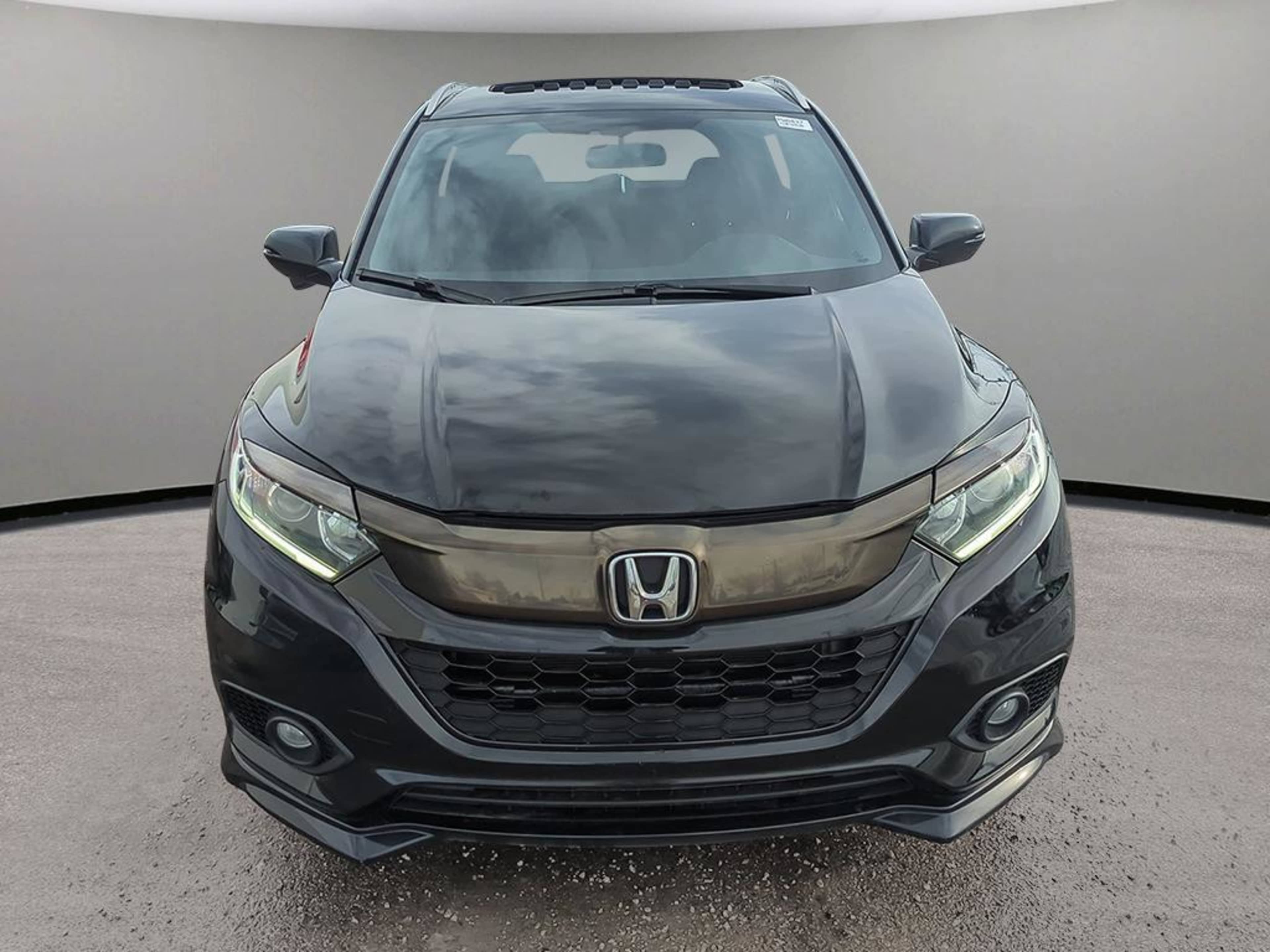 2021 Honda HR-V Sport photo 2