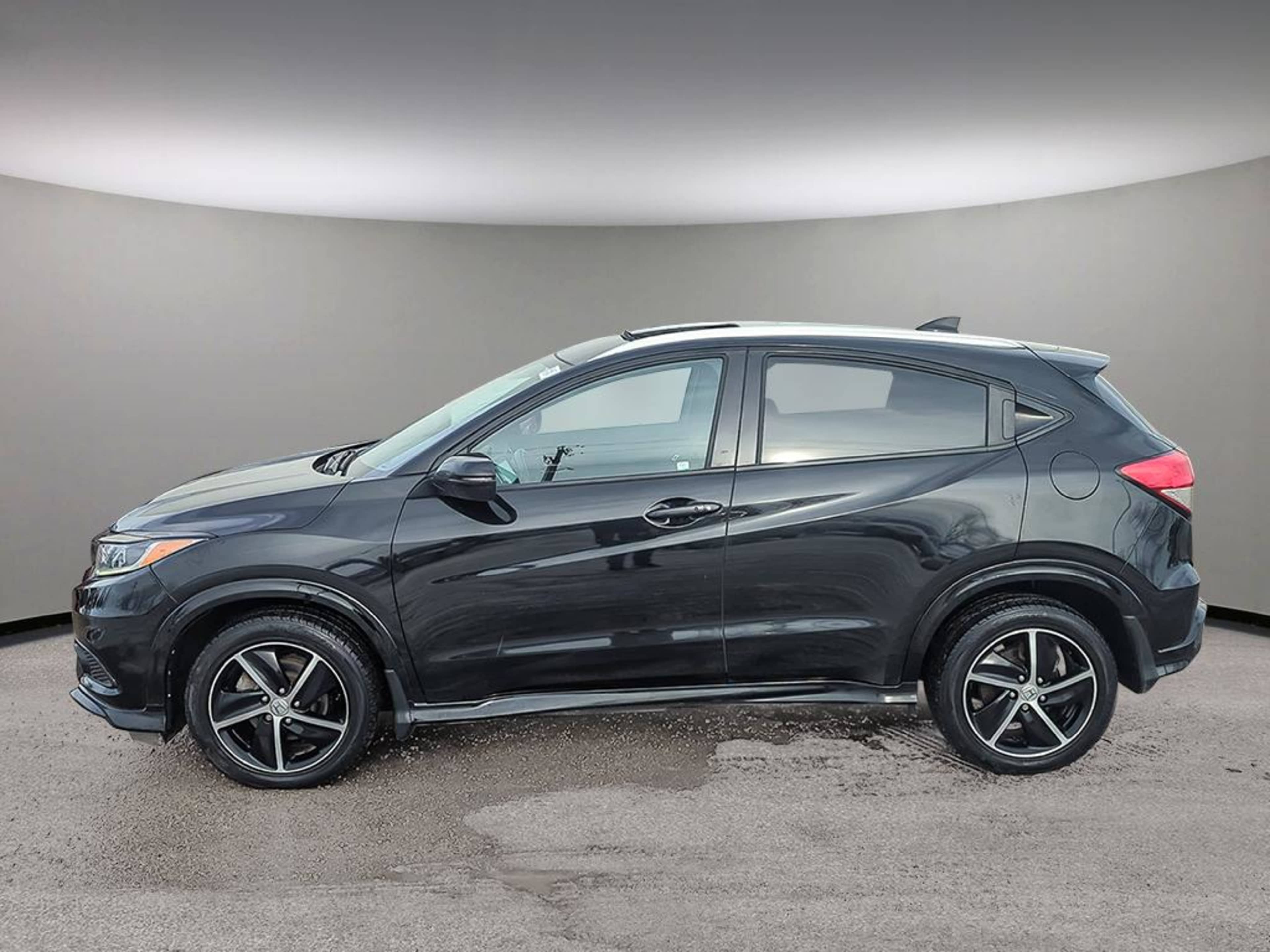 2021 Honda HR-V Sport photo 3