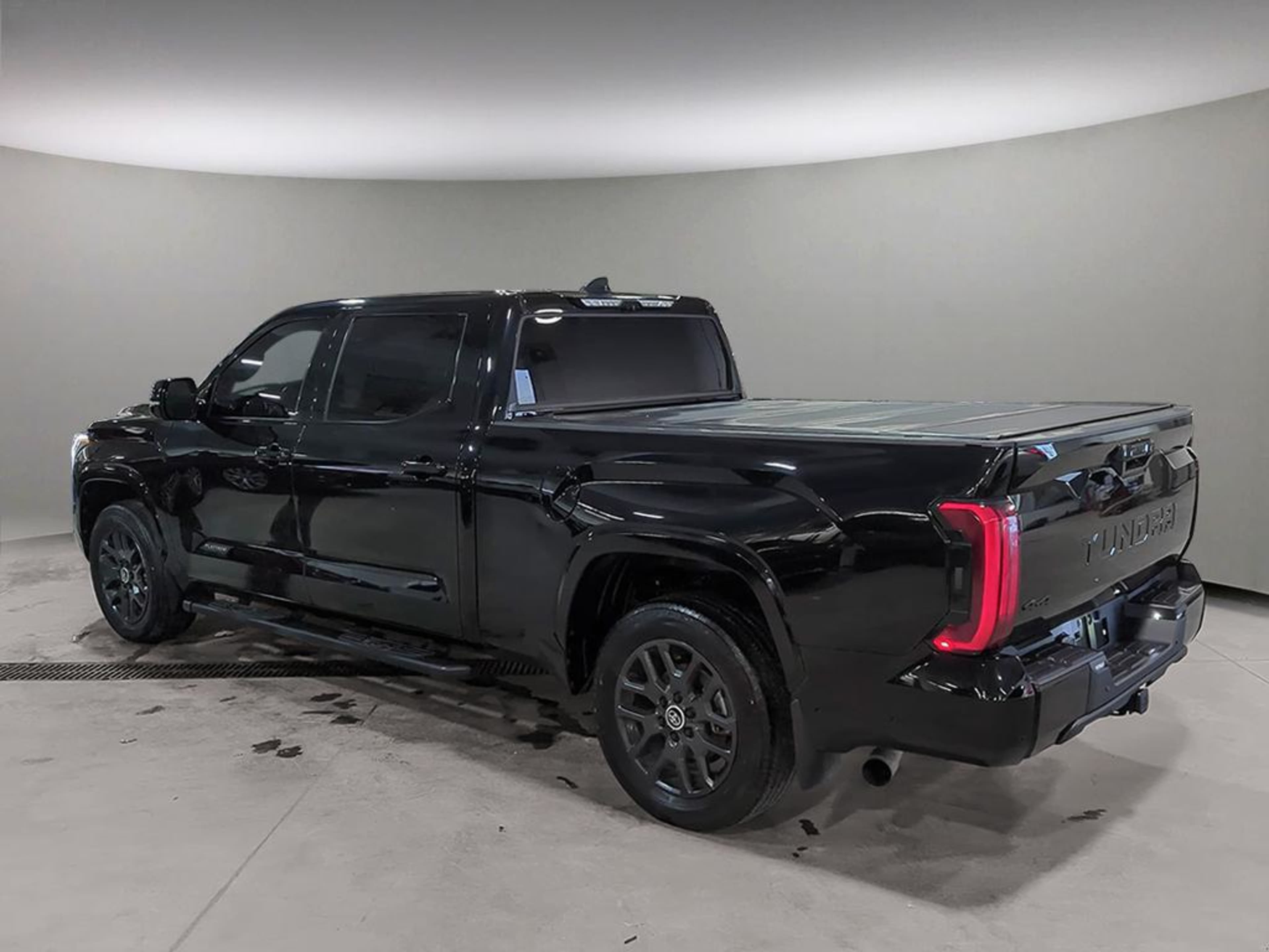 2024 Toyota Tundra Platinum photo 4