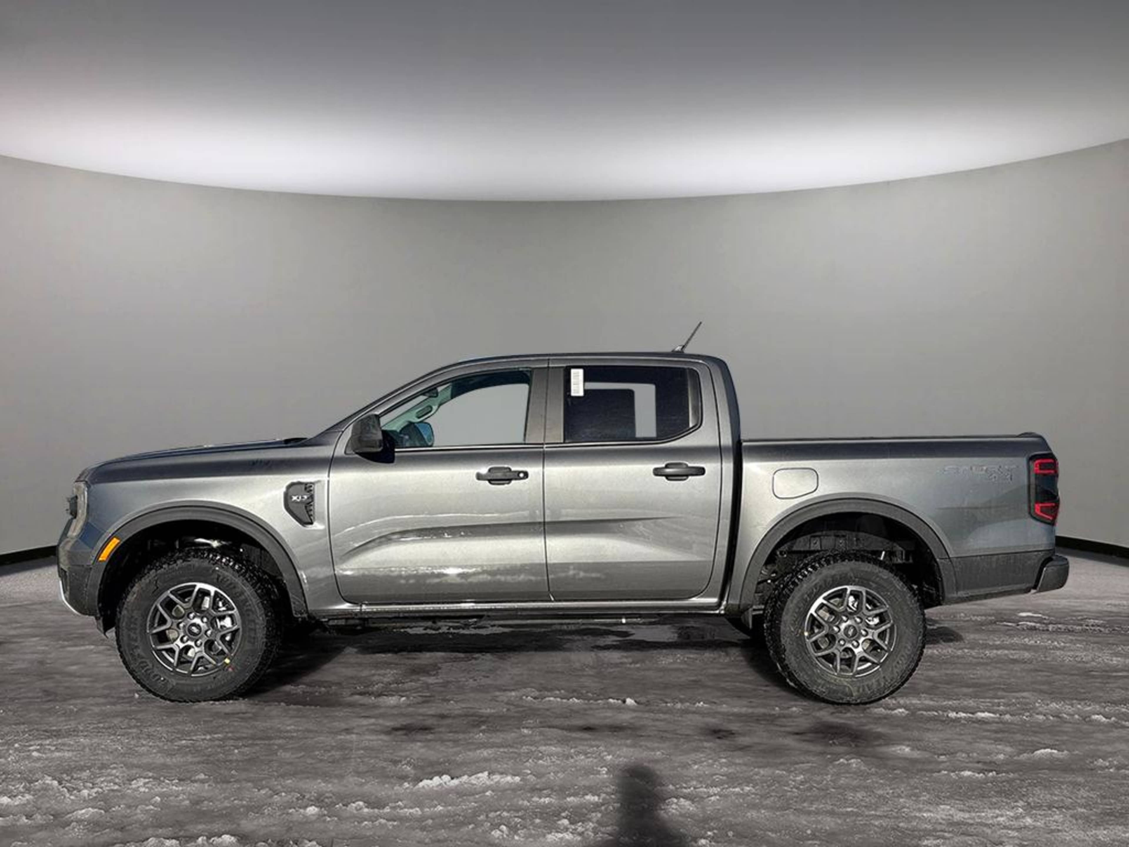 2026 Ford Ranger XLT photo 2