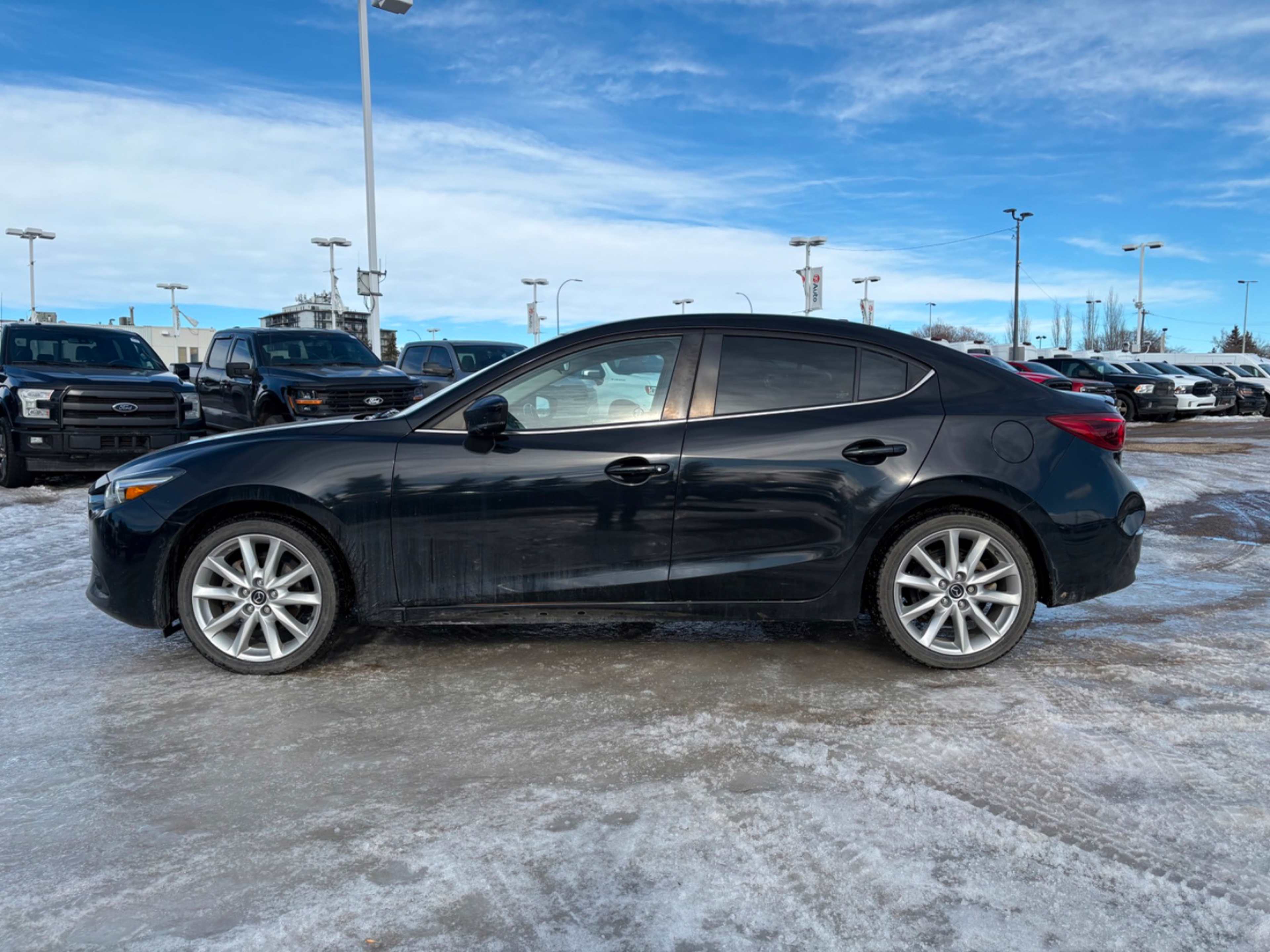 2017 Mazda Mazda3 Grand Touring photo 3