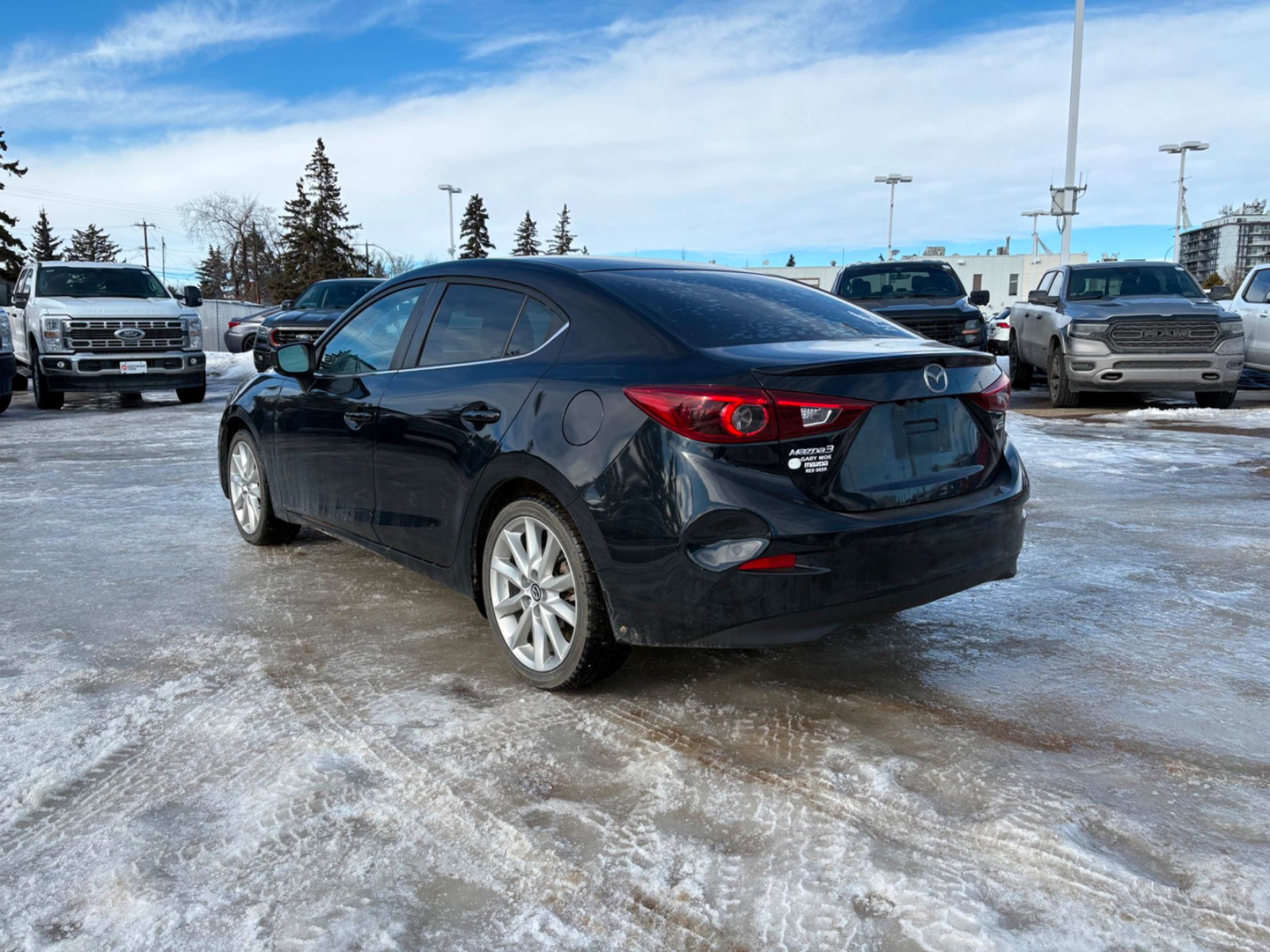 2017 Mazda Mazda3 Grand Touring photo 4