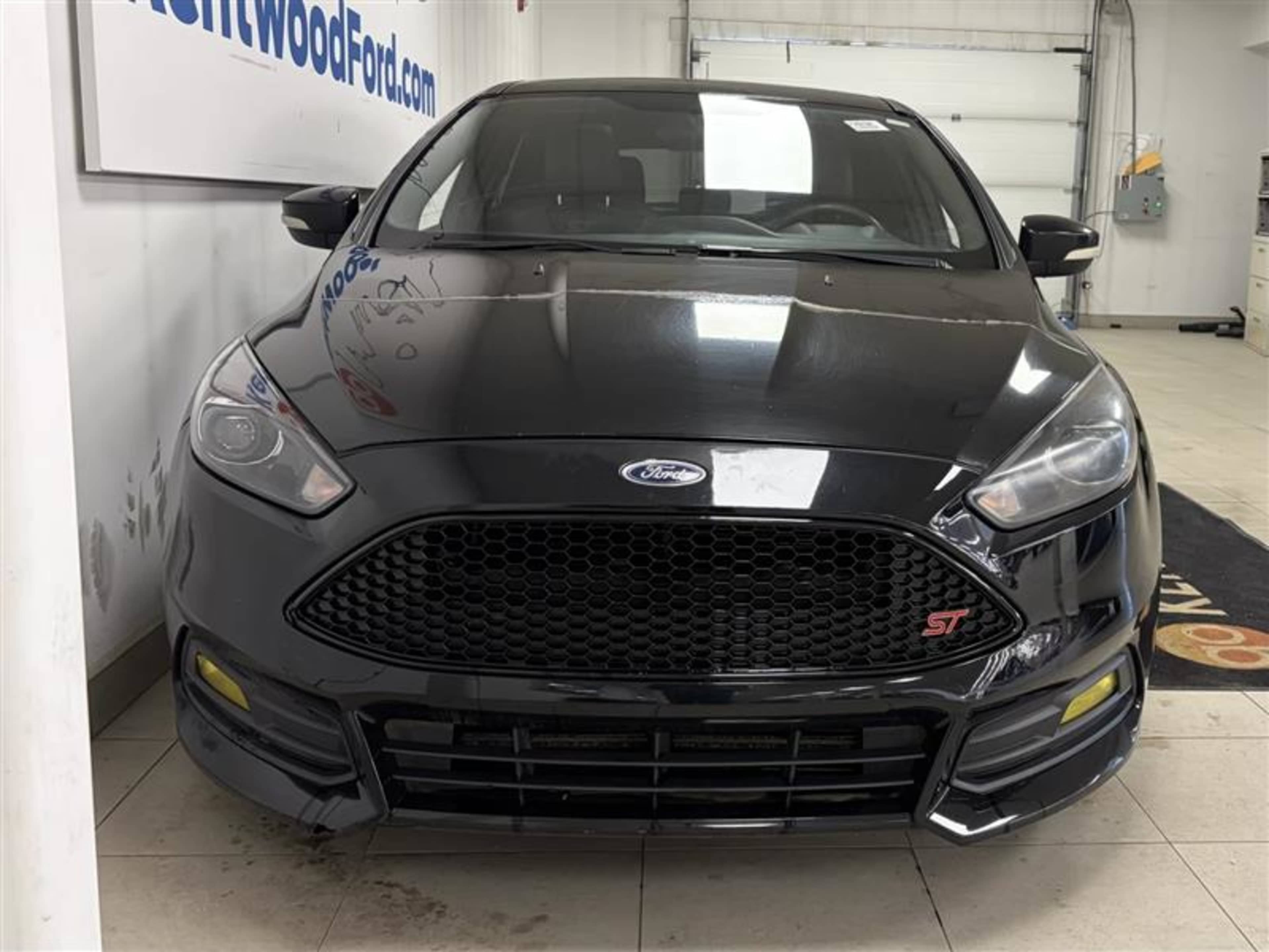 2016 Ford Focus ST photo 3