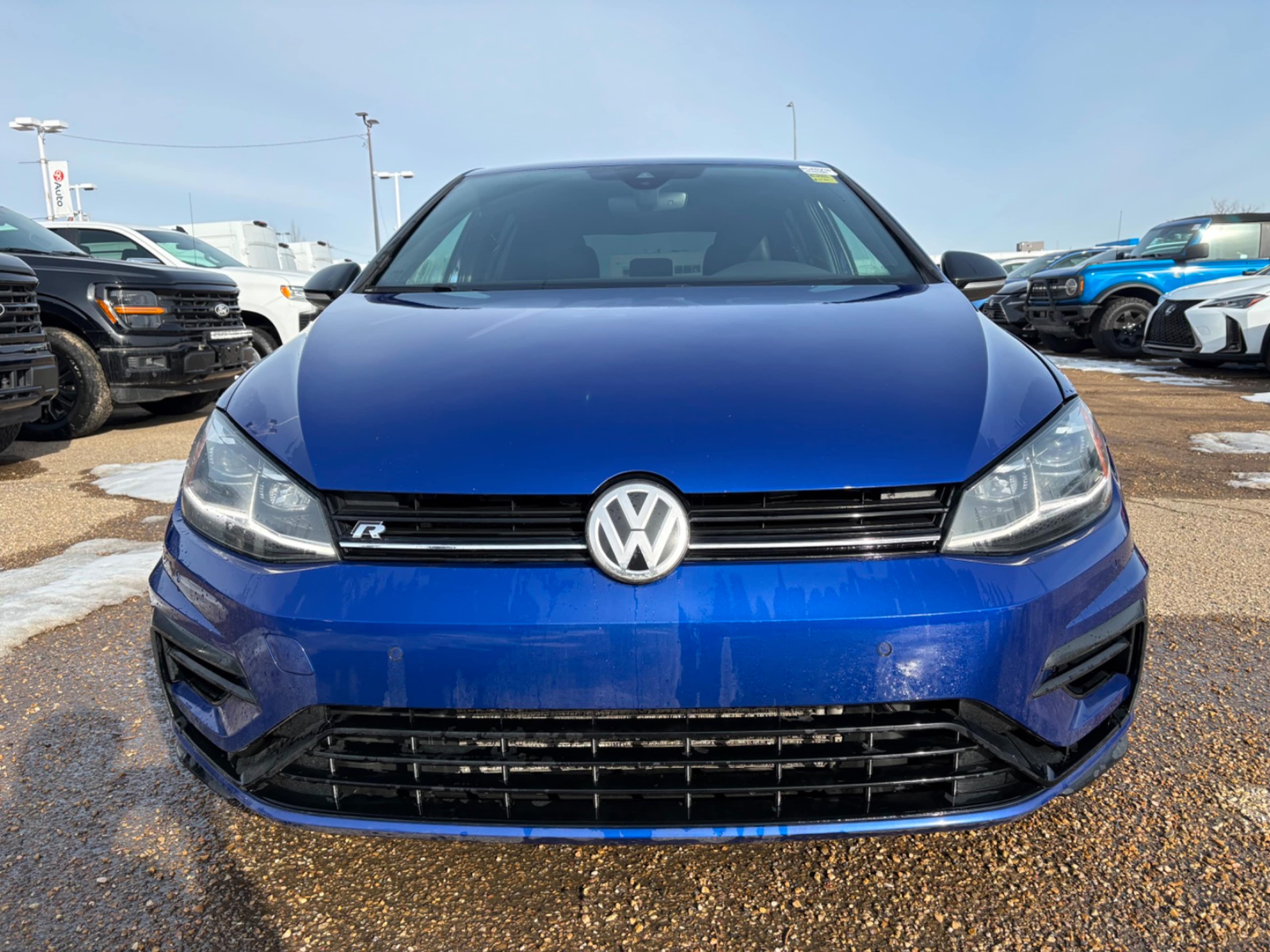 2018 Volkswagen Golf R R Base photo 2