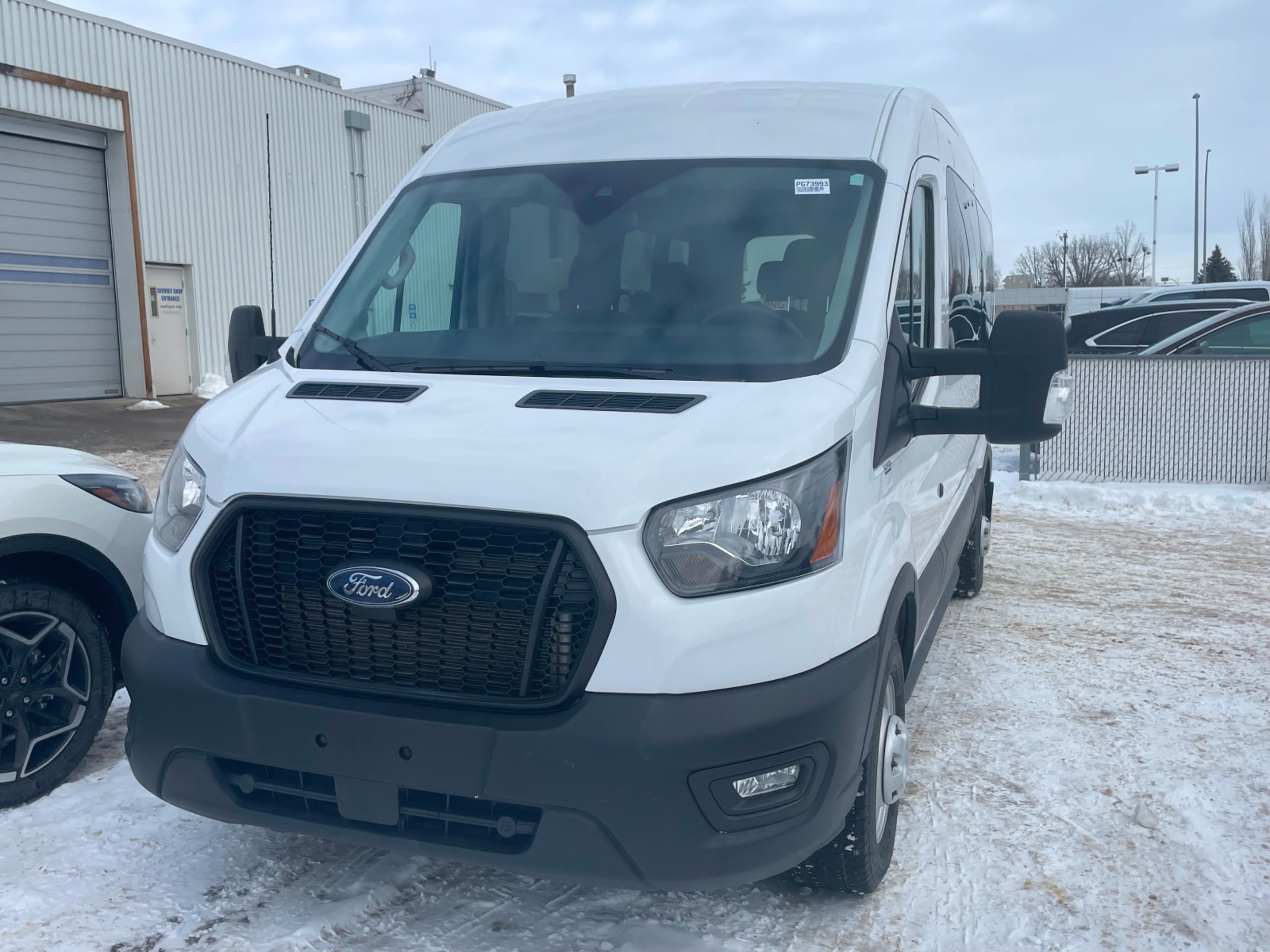 2023 Ford Transit Passenger XL photo 2