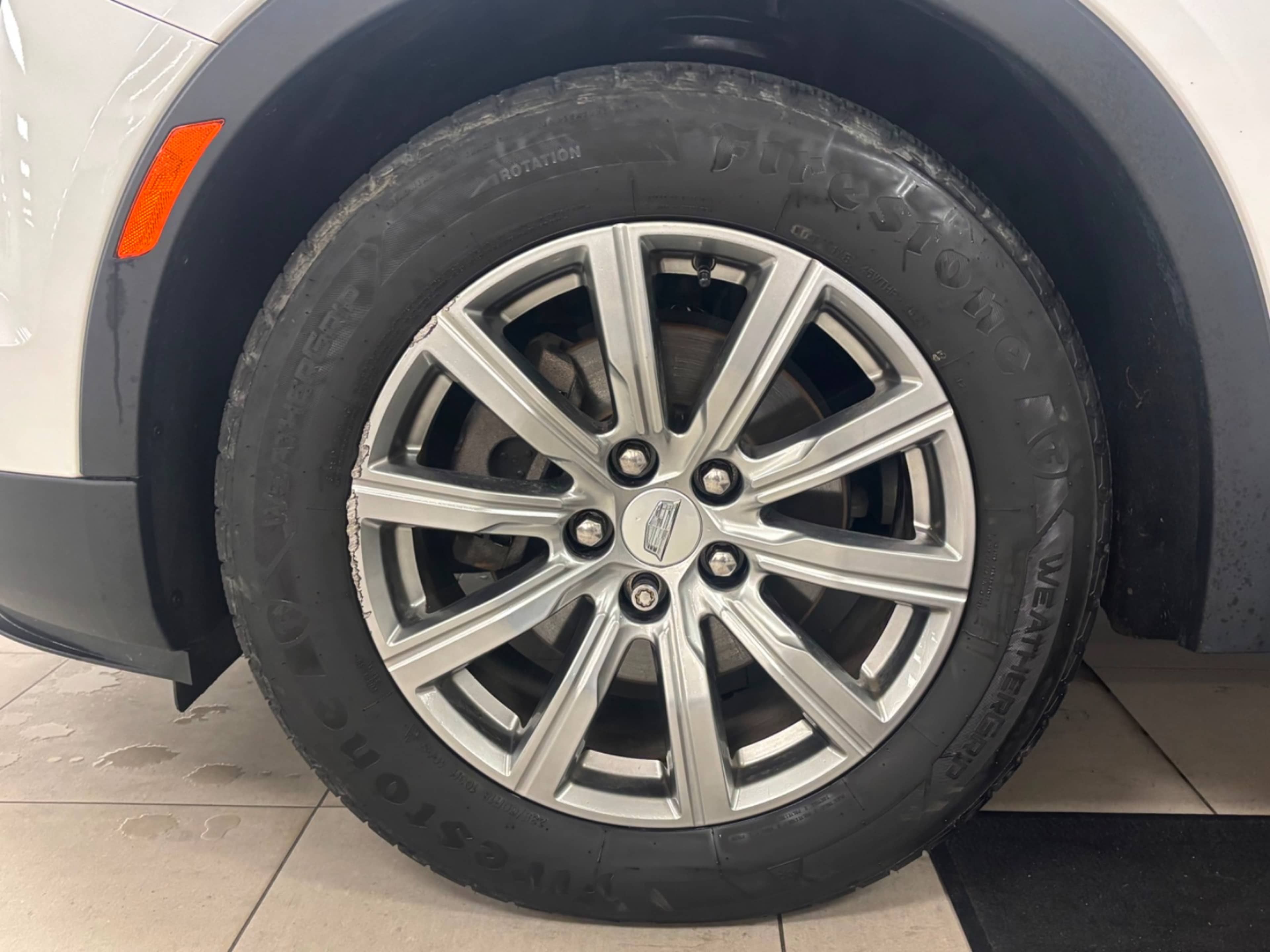 2019 Cadillac XT4 Premium Luxury photo 4