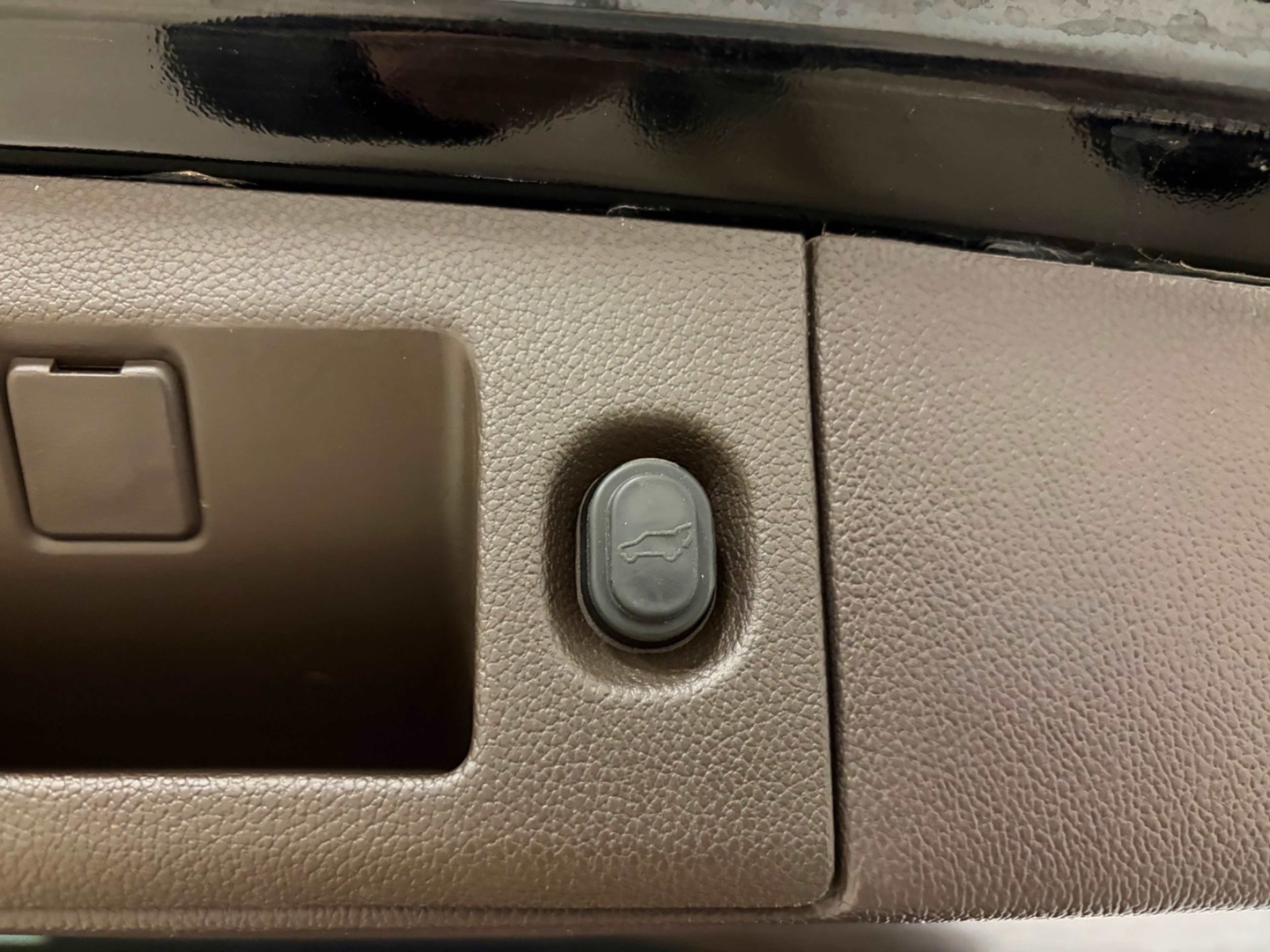 2019 Gmc Yukon Denali photo 3