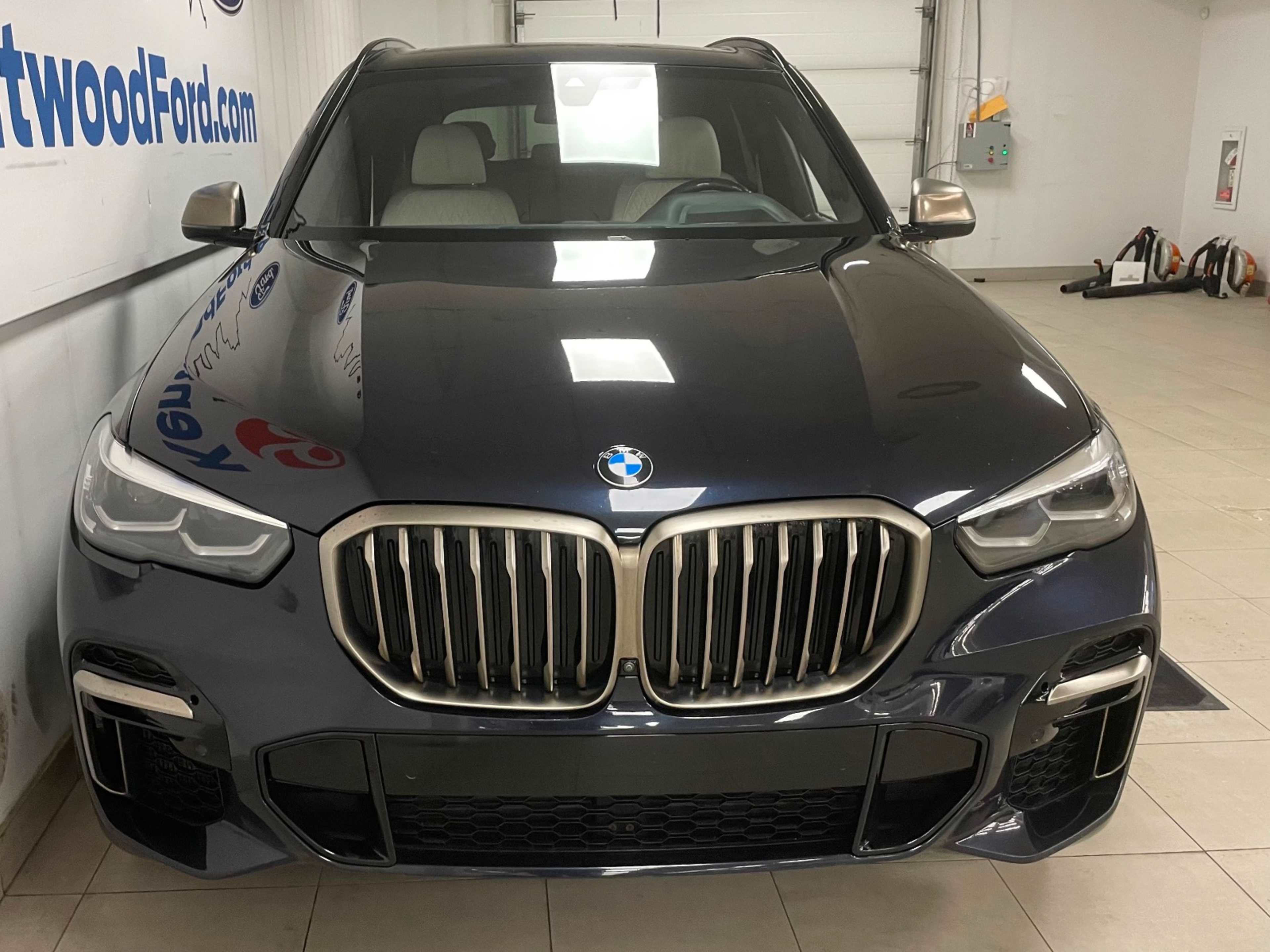 2022 Bmw X5 M50i photo 2