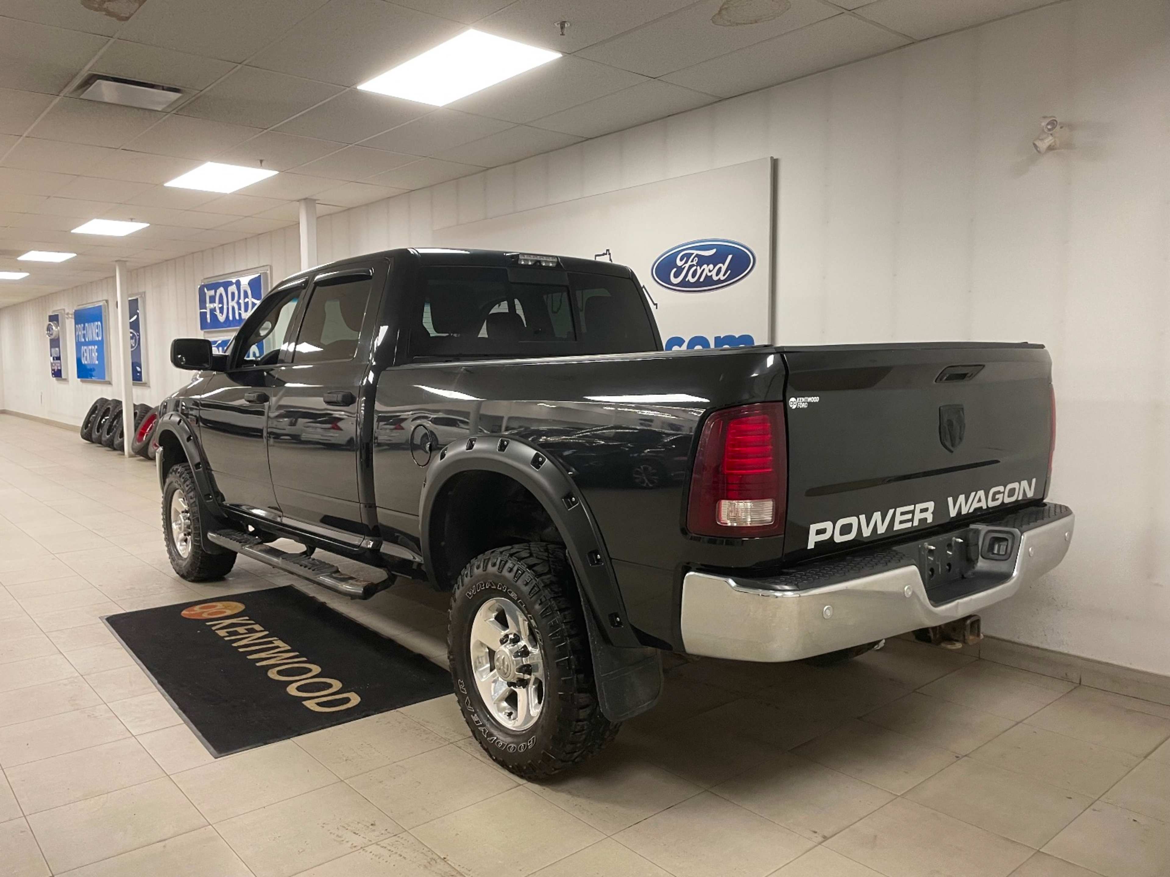 2016 Ram 2500 Power Wagon photo 4