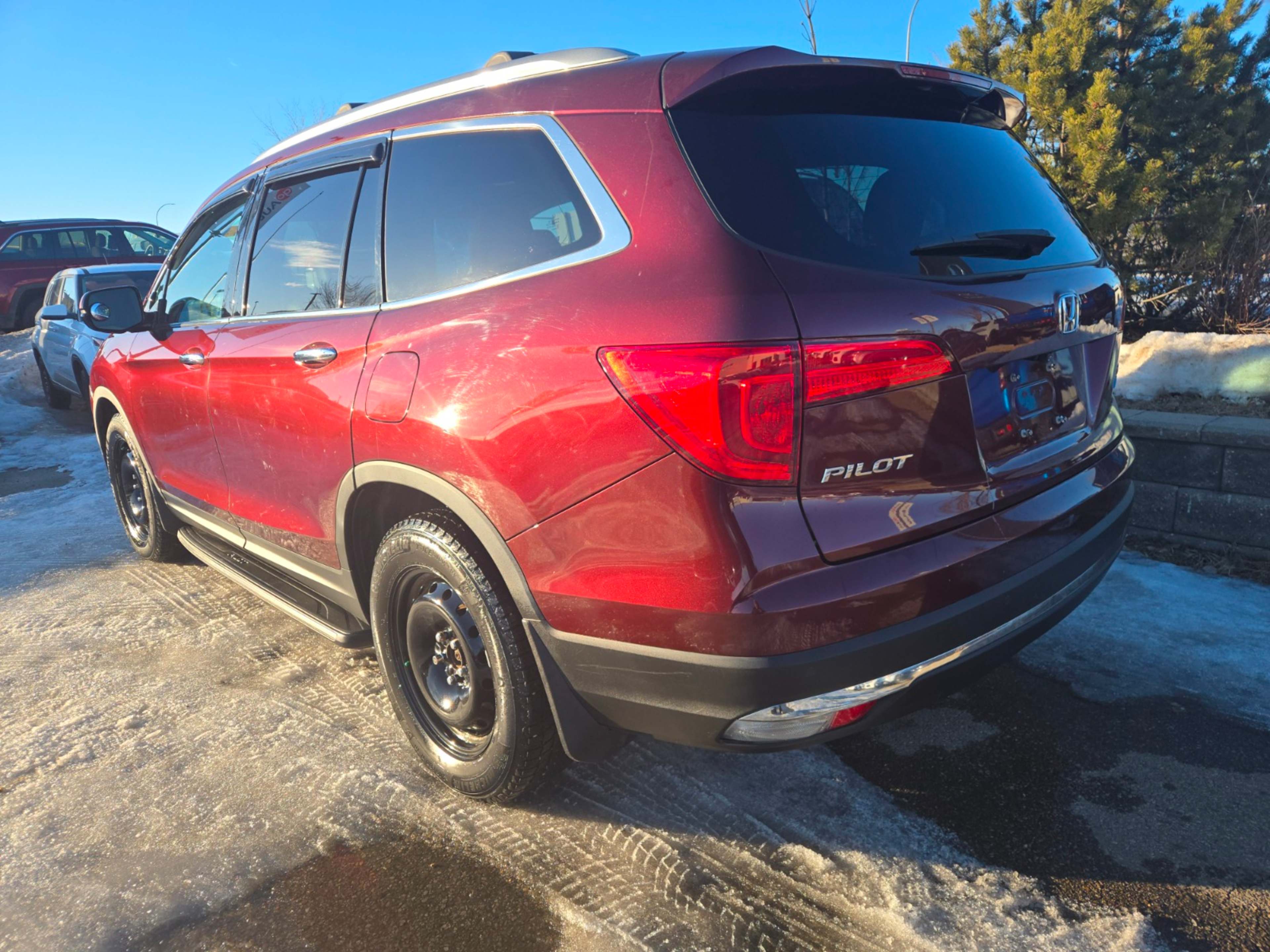 2018 Honda Pilot Touring photo 3