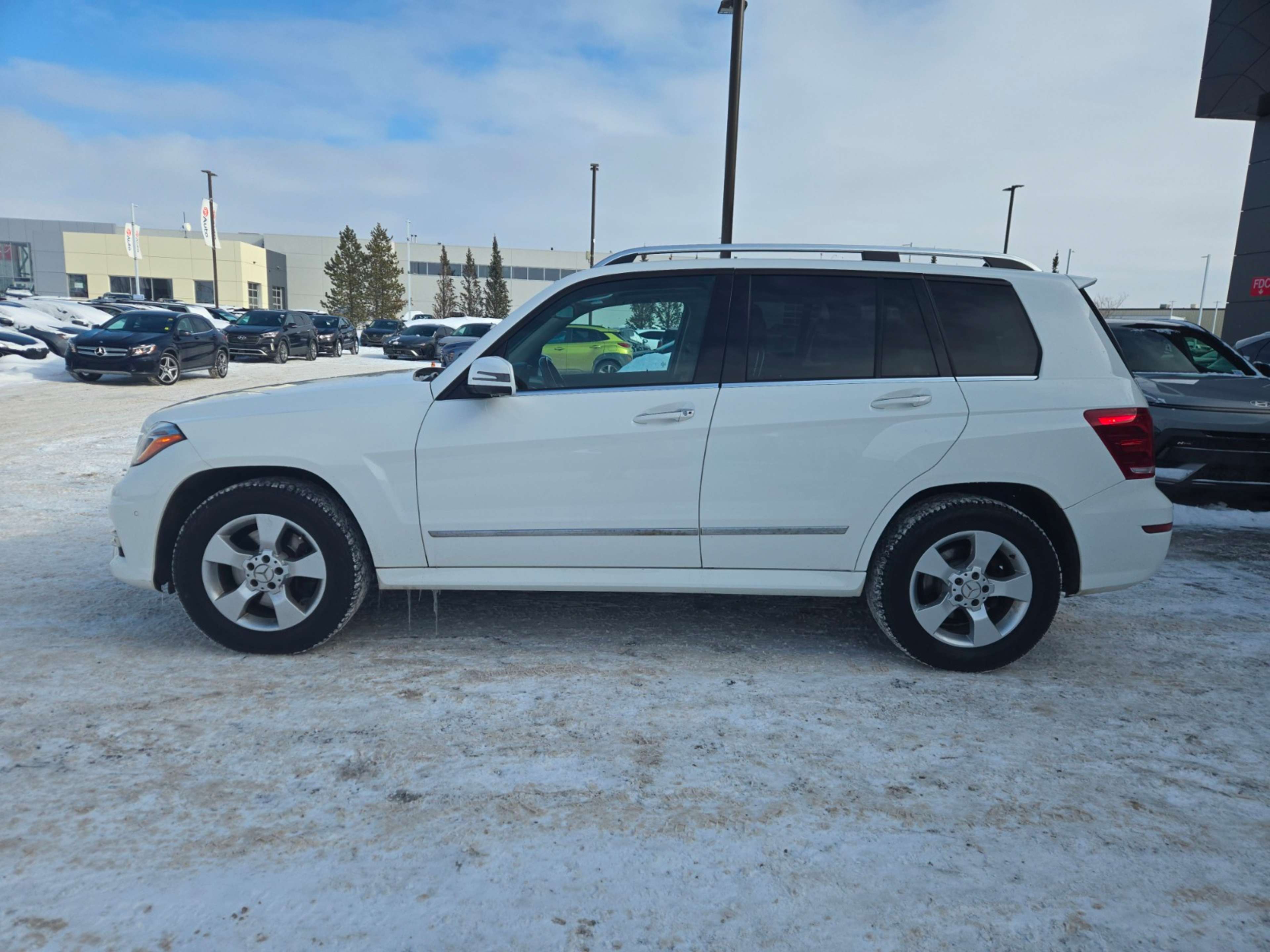 2015 Mercedes Benz GLK 350 4MATIC photo 2
