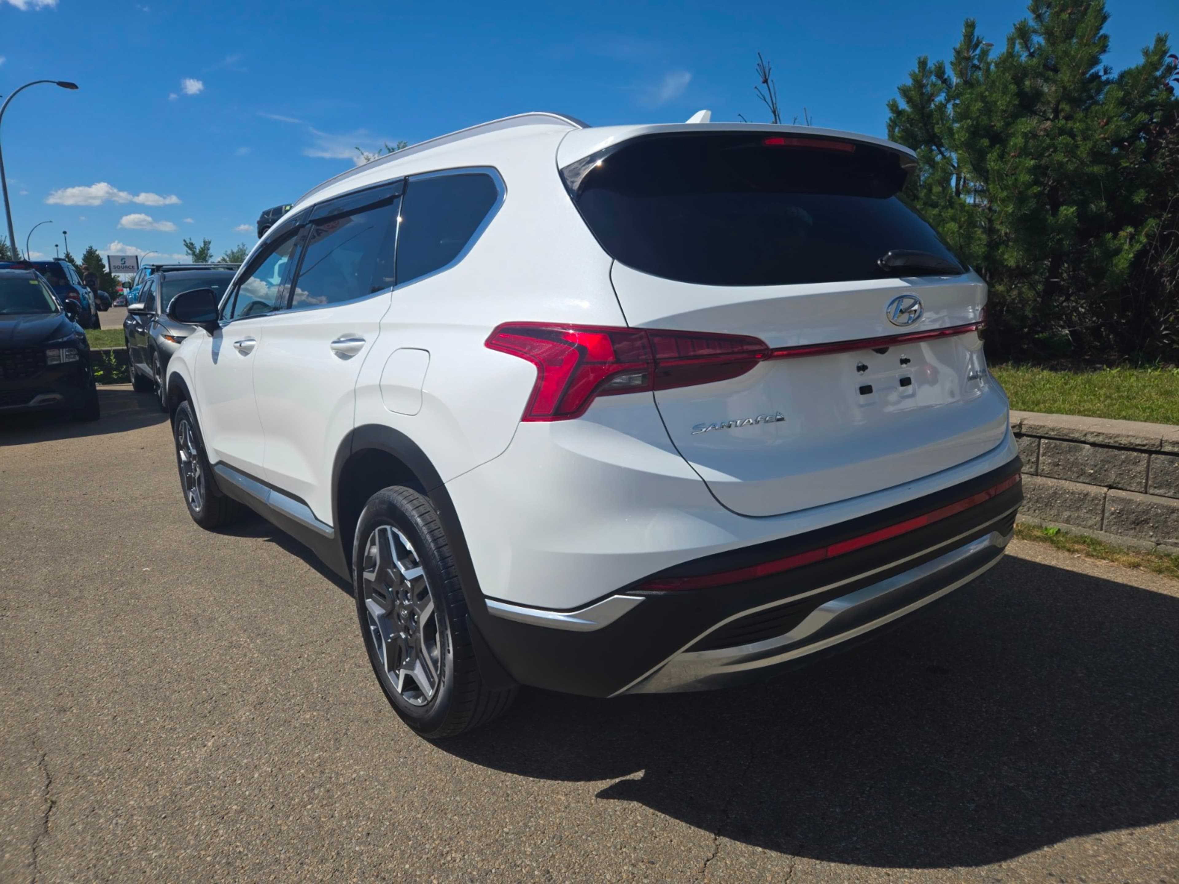 2023 Hyundai Santa Fe Limited photo 2