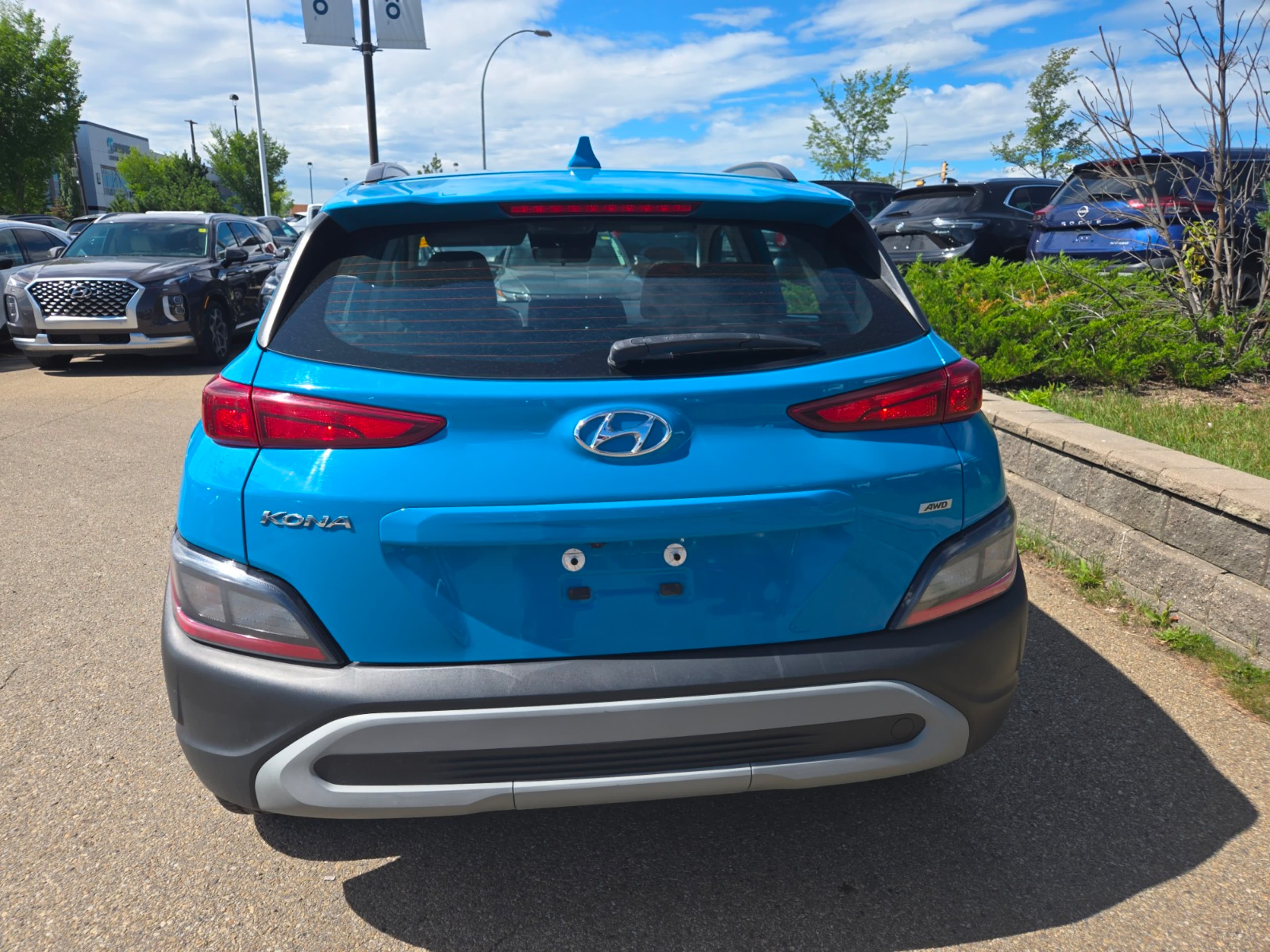 2022 Hyundai Kona SE photo 3