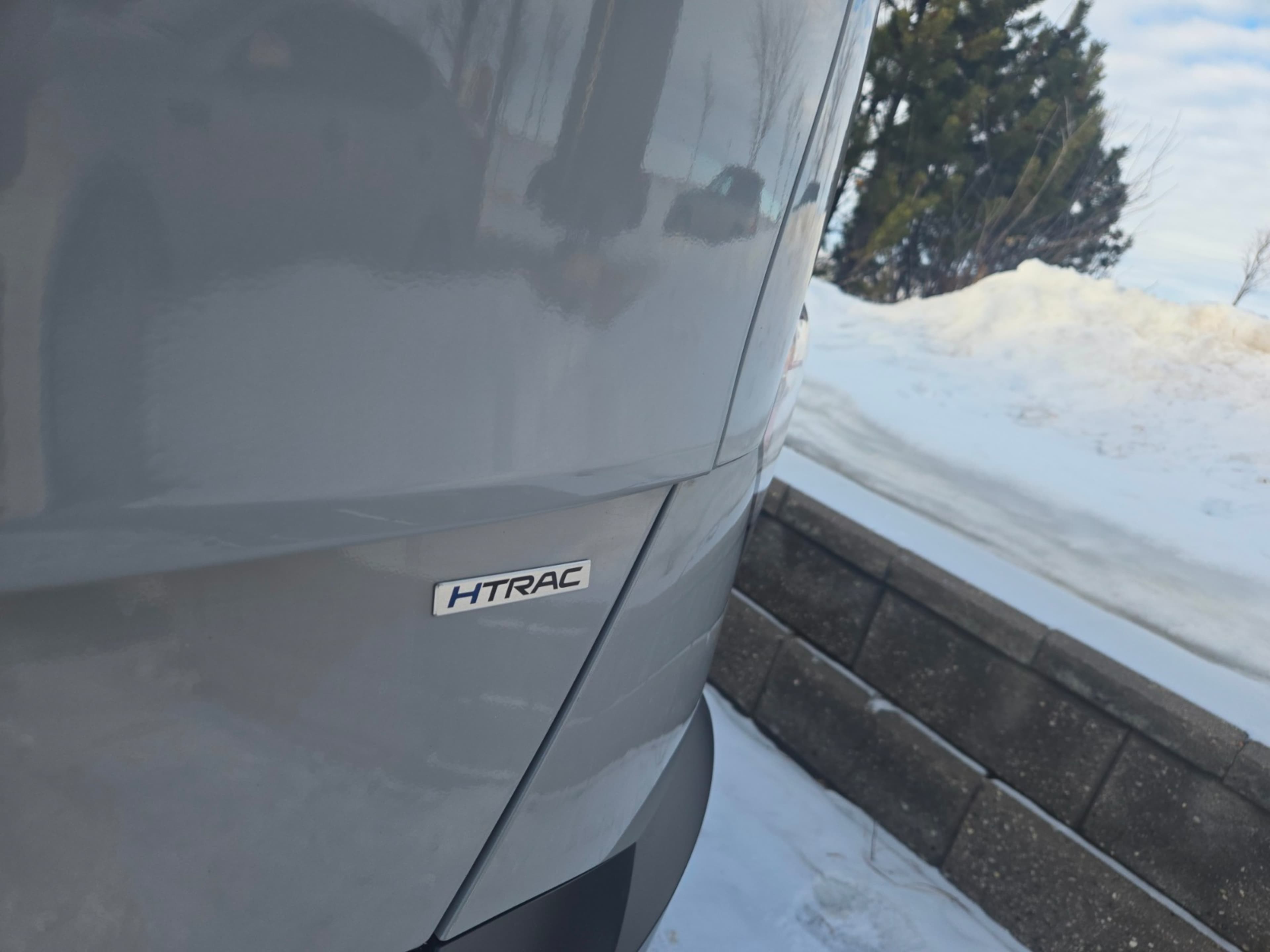 2025 Hyundai Kona SEL photo 4