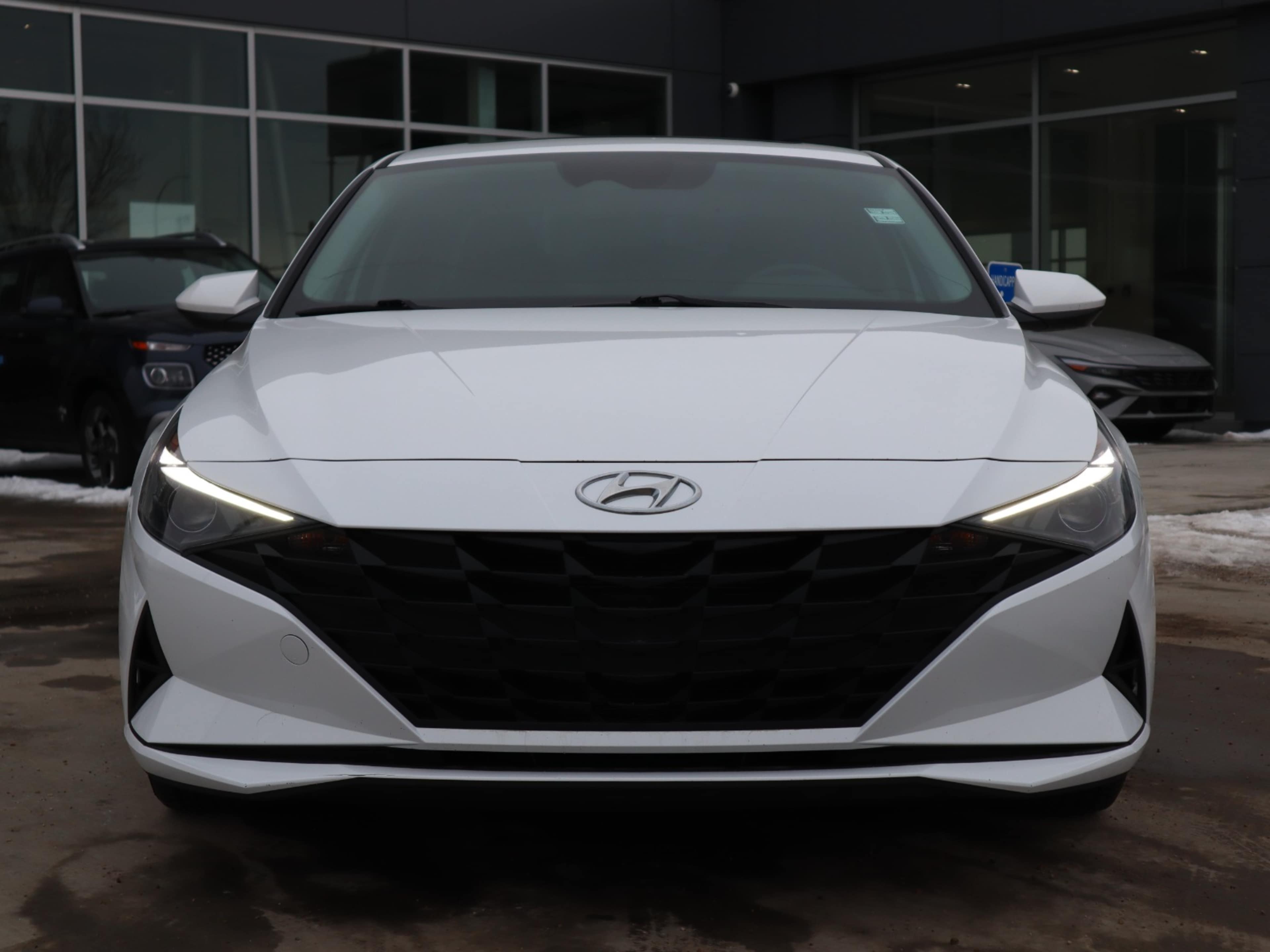 2021 Hyundai Elantra Tech photo 2