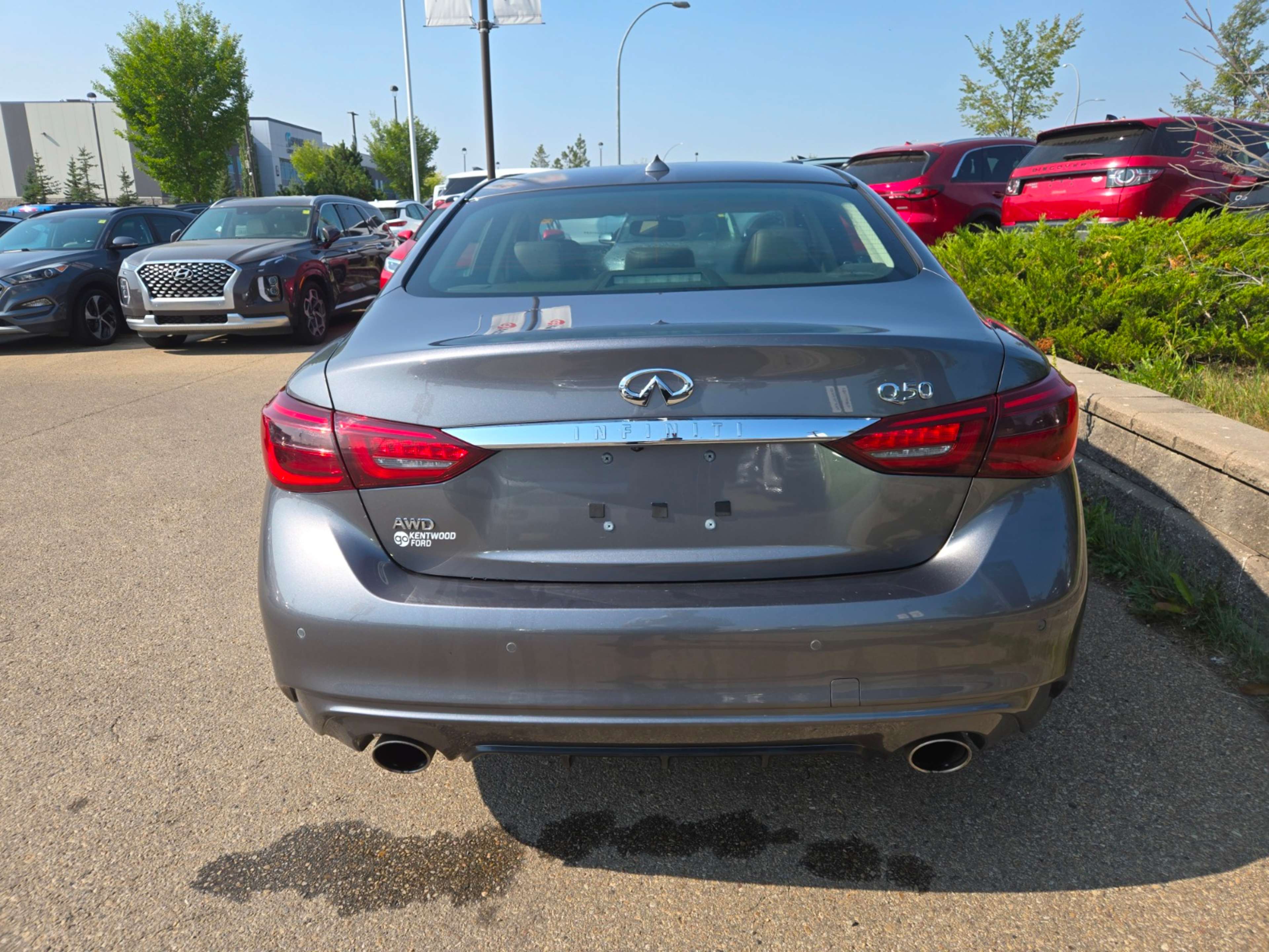 2023 Infiniti Q50 LUXE AWD photo 3
