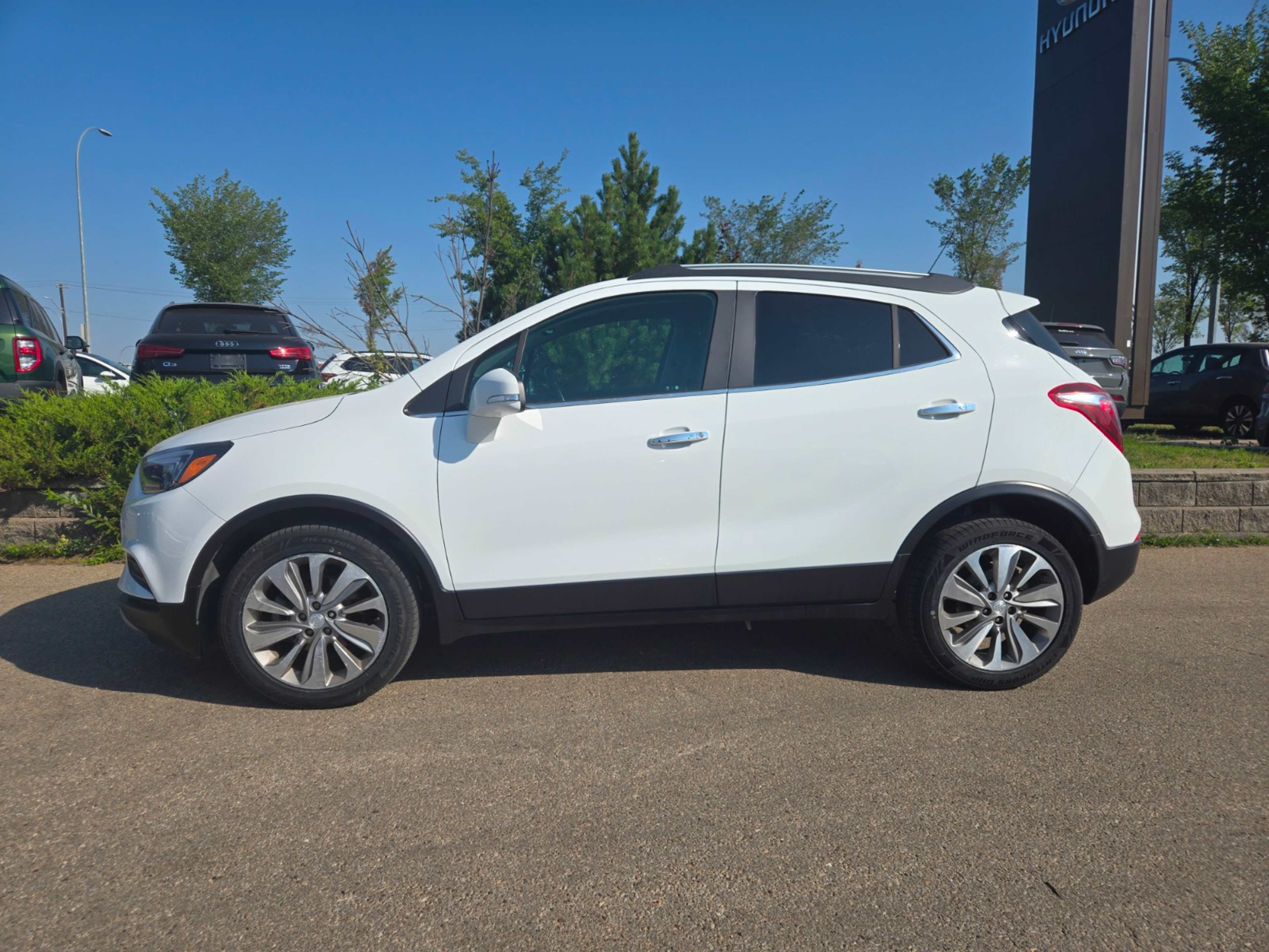 2019 Buick Encore Preferred photo 3