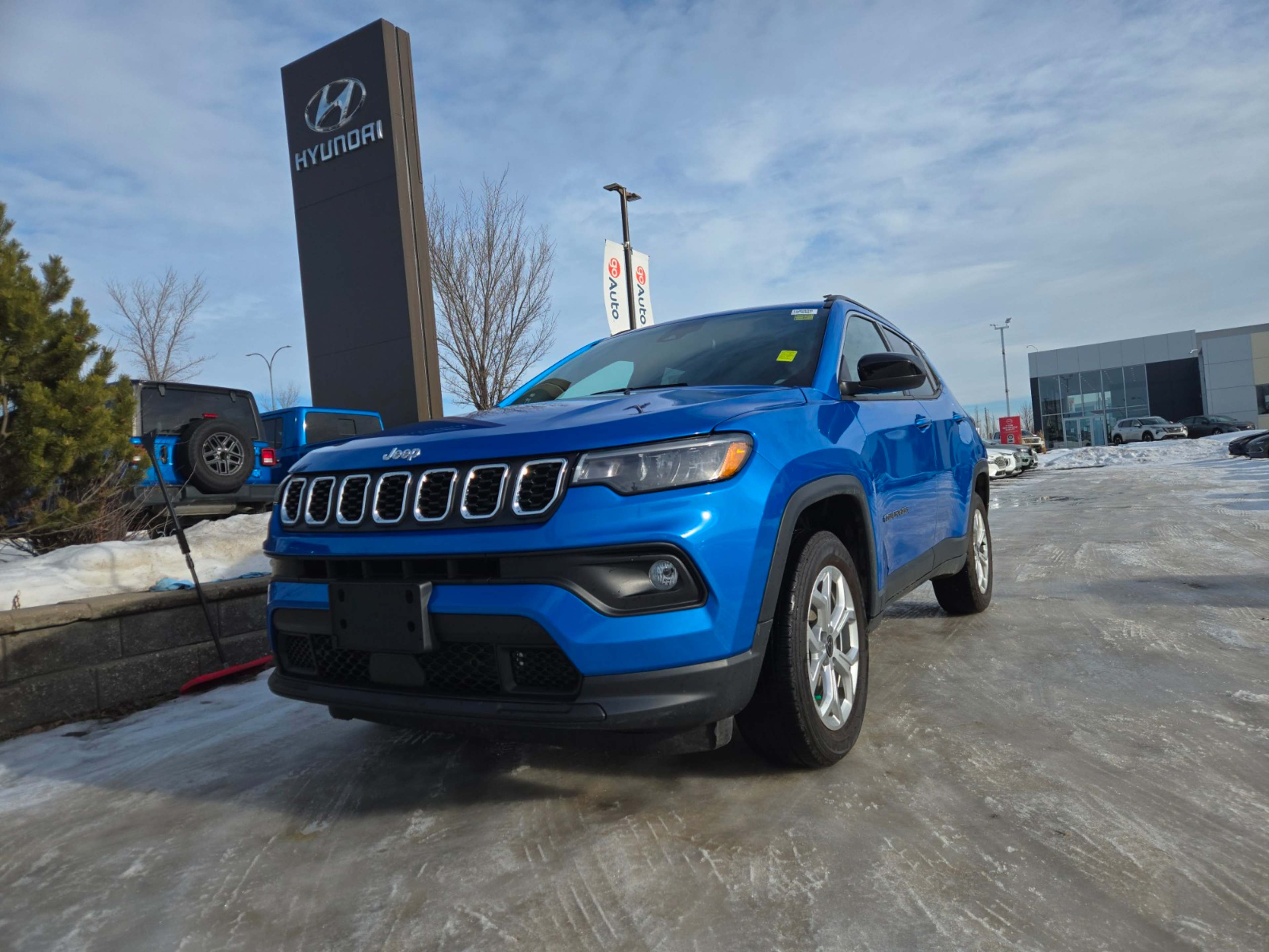 2025 Jeep Compass North Edition Latitude photo 2