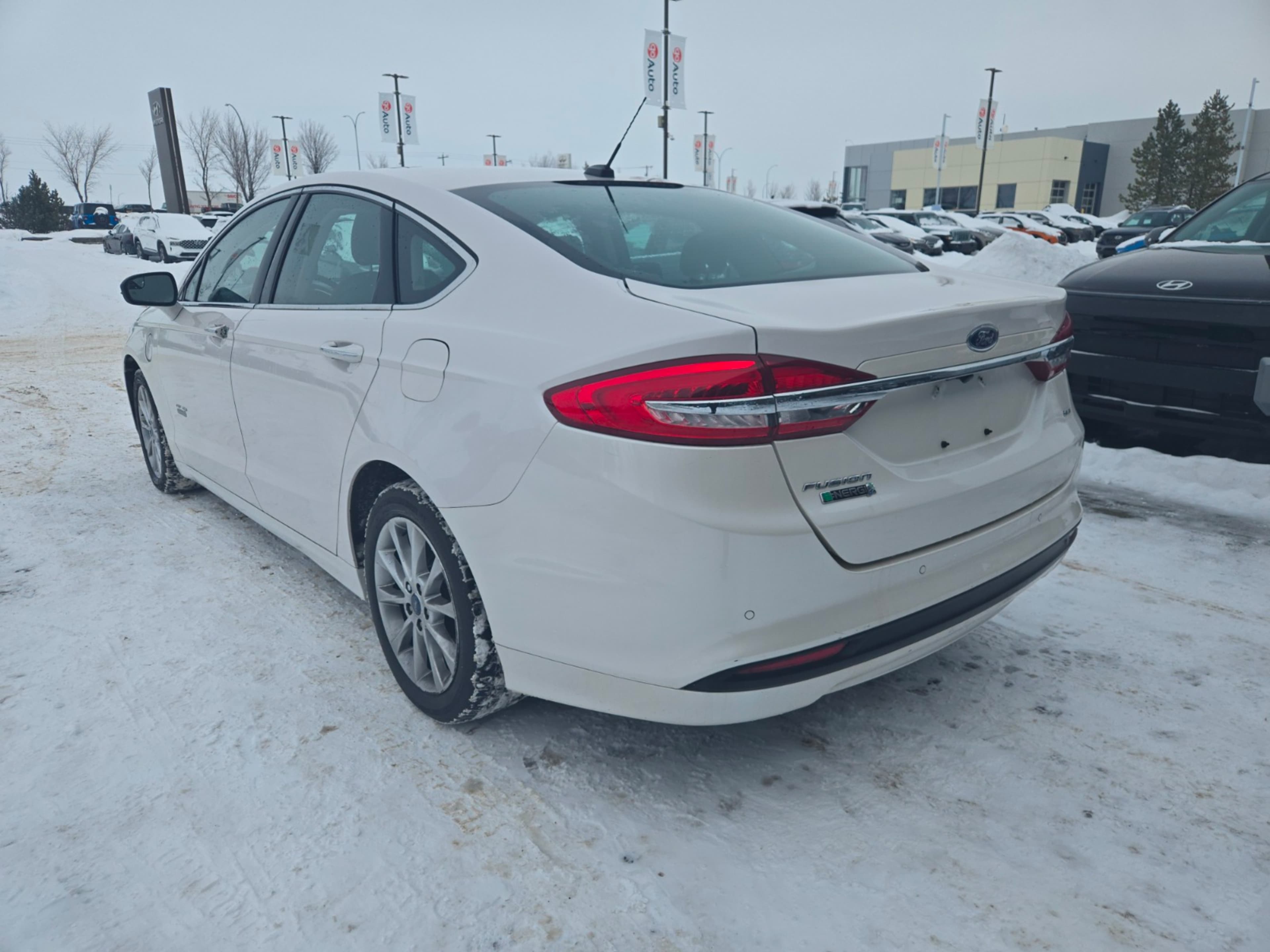 2018 Ford Fusion SE Plug-In Hybrid photo 3