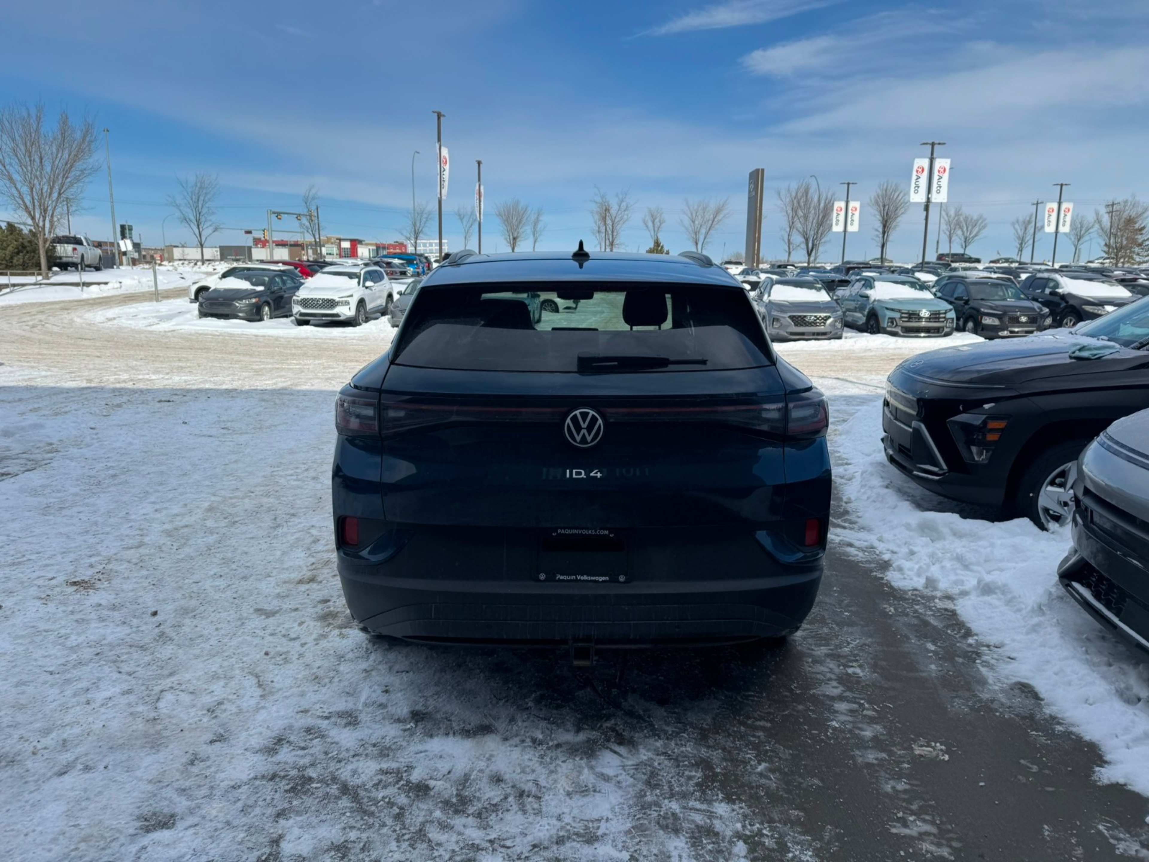 2023 Volkswagen ID.4 photo 3
