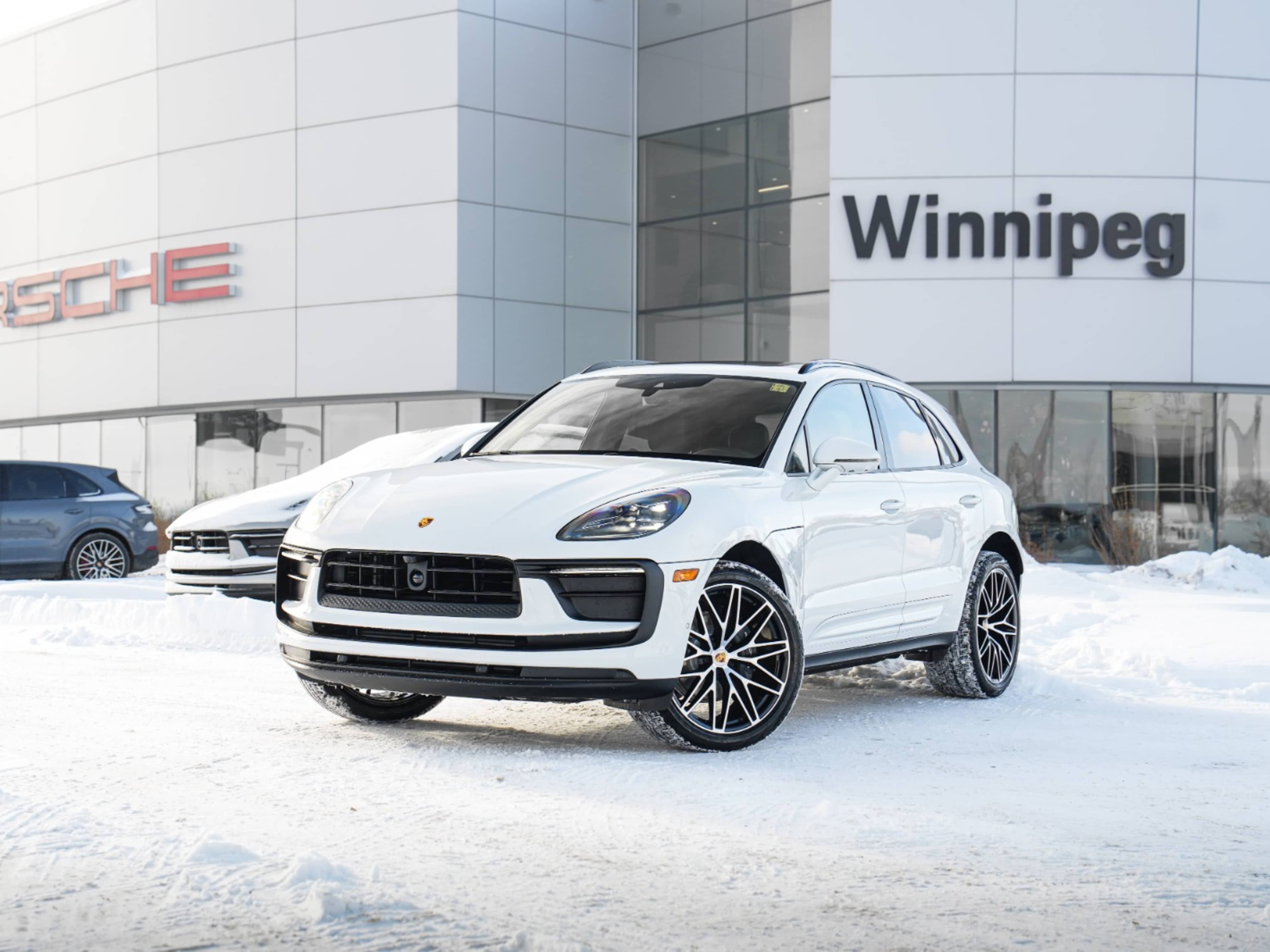 Voxcar PORSCHE Macan SUV in , VICTORIA