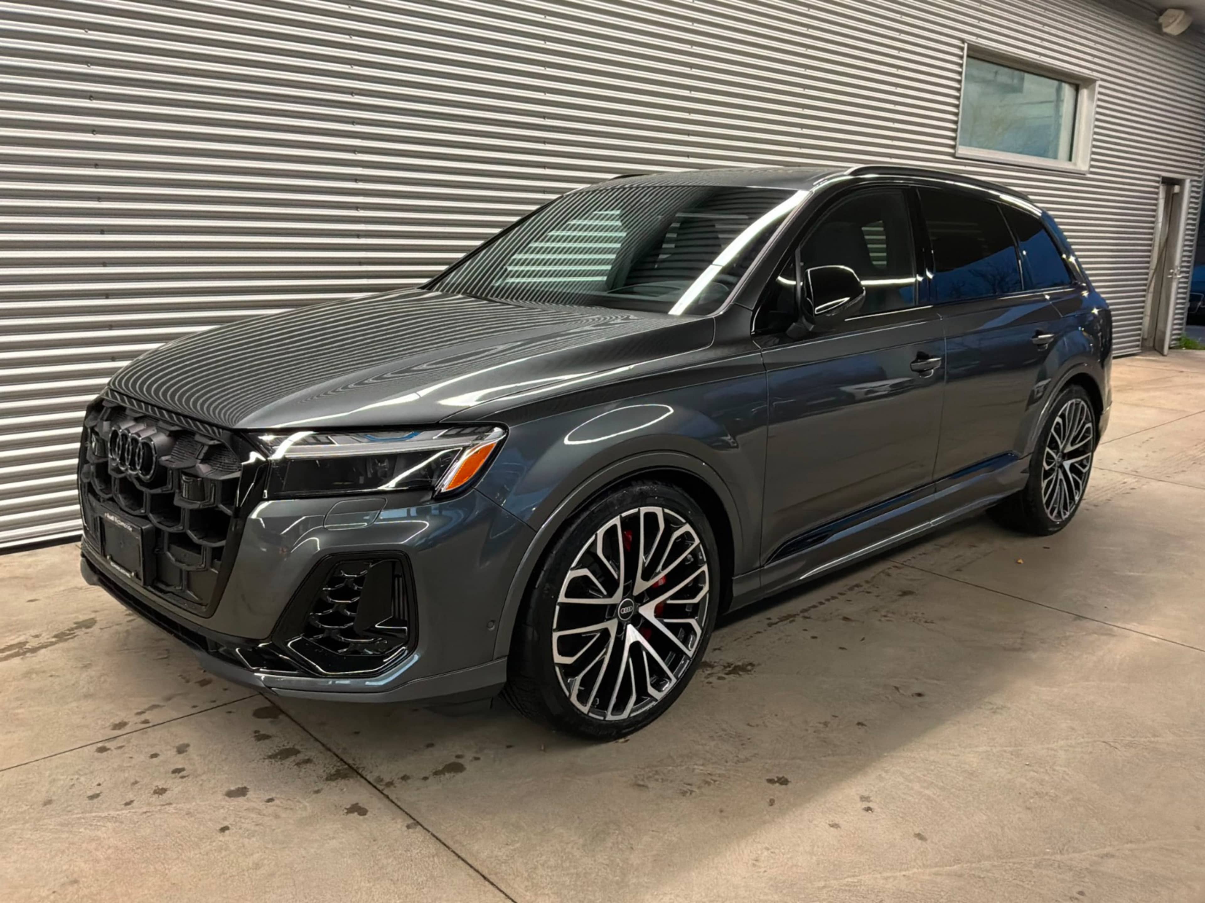 Voxcar AUDI SQ7 SUV in , VICTORIA