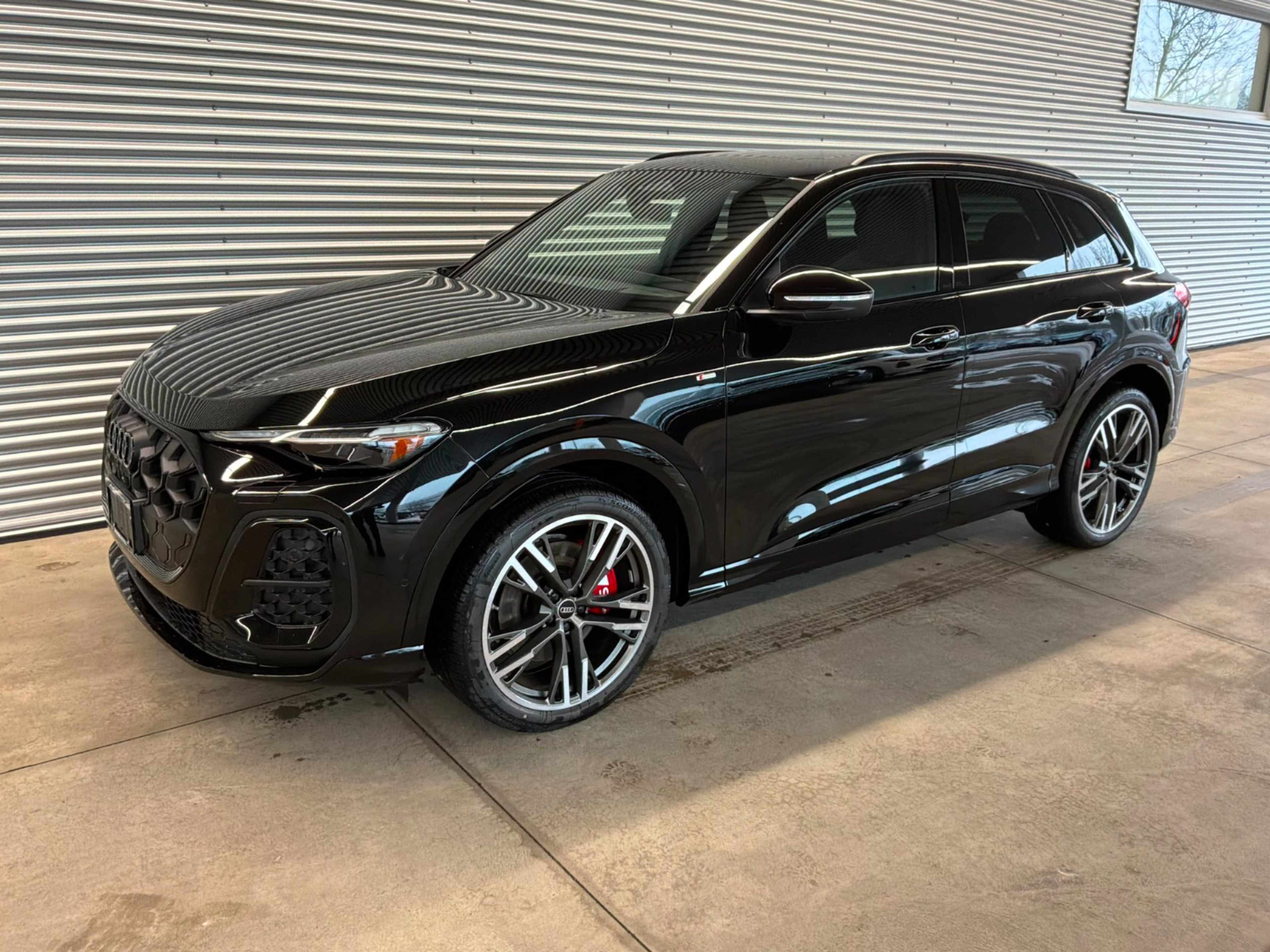 Voxcar AUDI SQ5 SUV in , VICTORIA