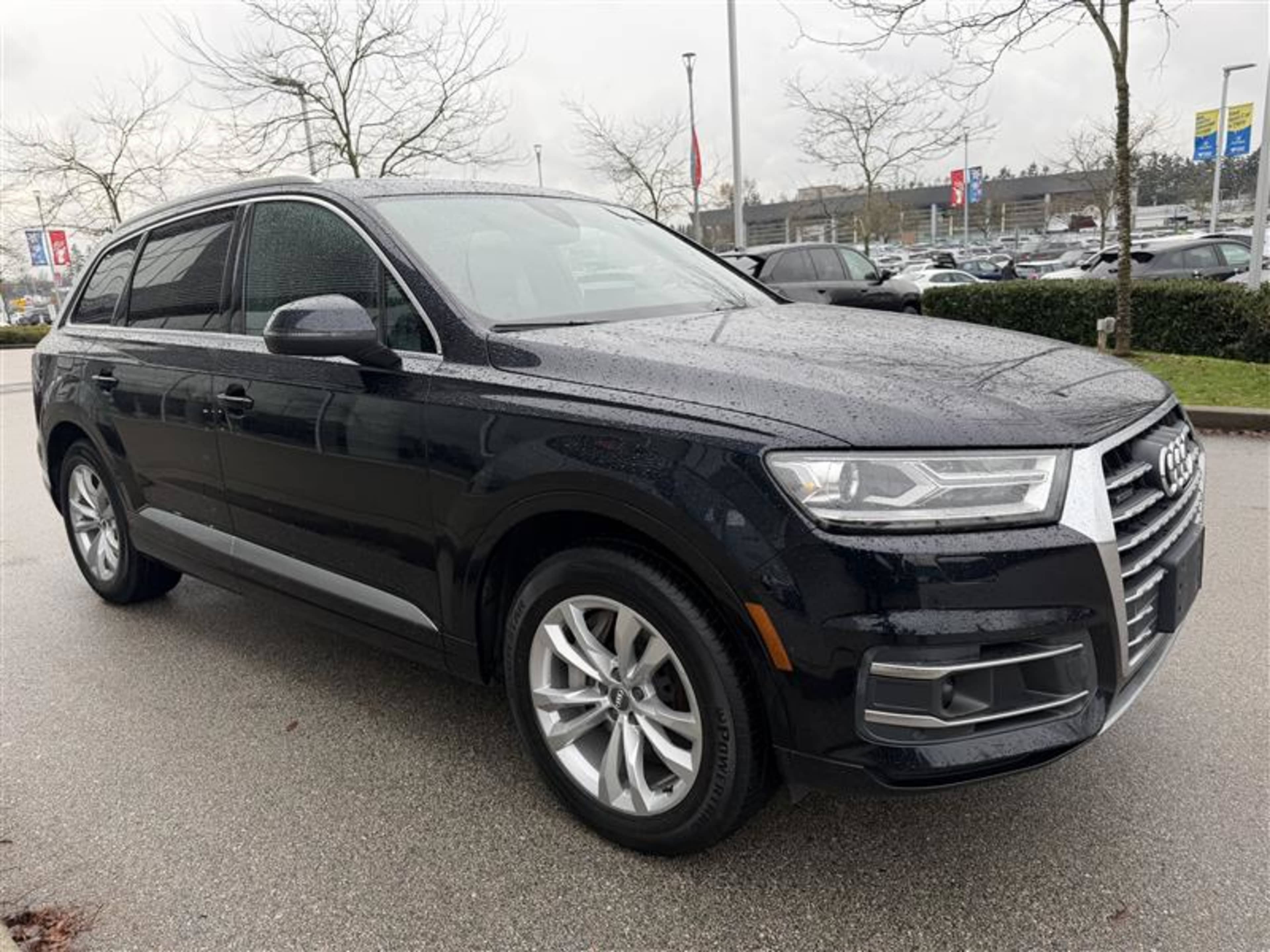Voxcar AUDI Q7 SUV in , VICTORIA