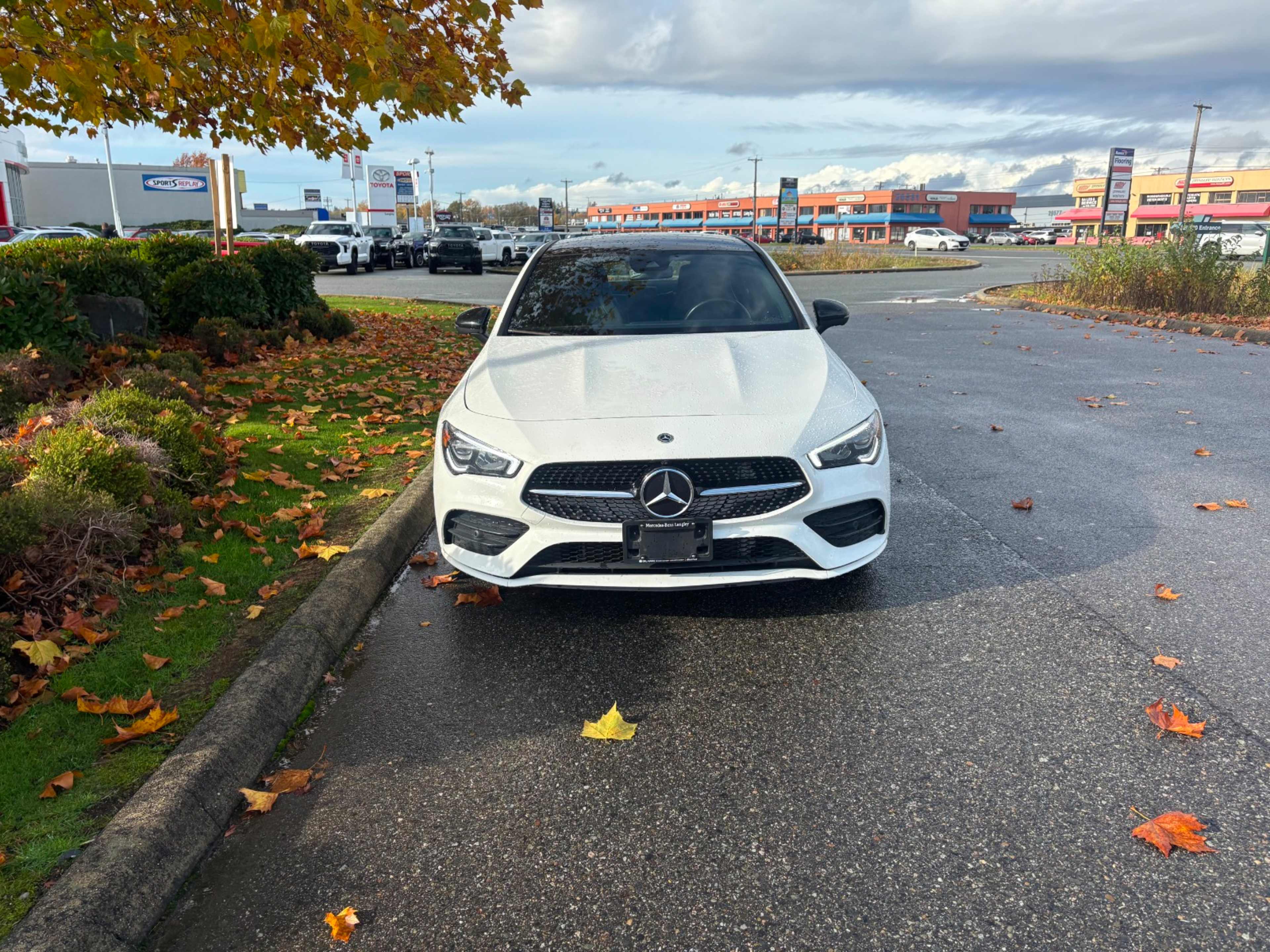 2022 Mercedes Benz CLA 250 photo 2