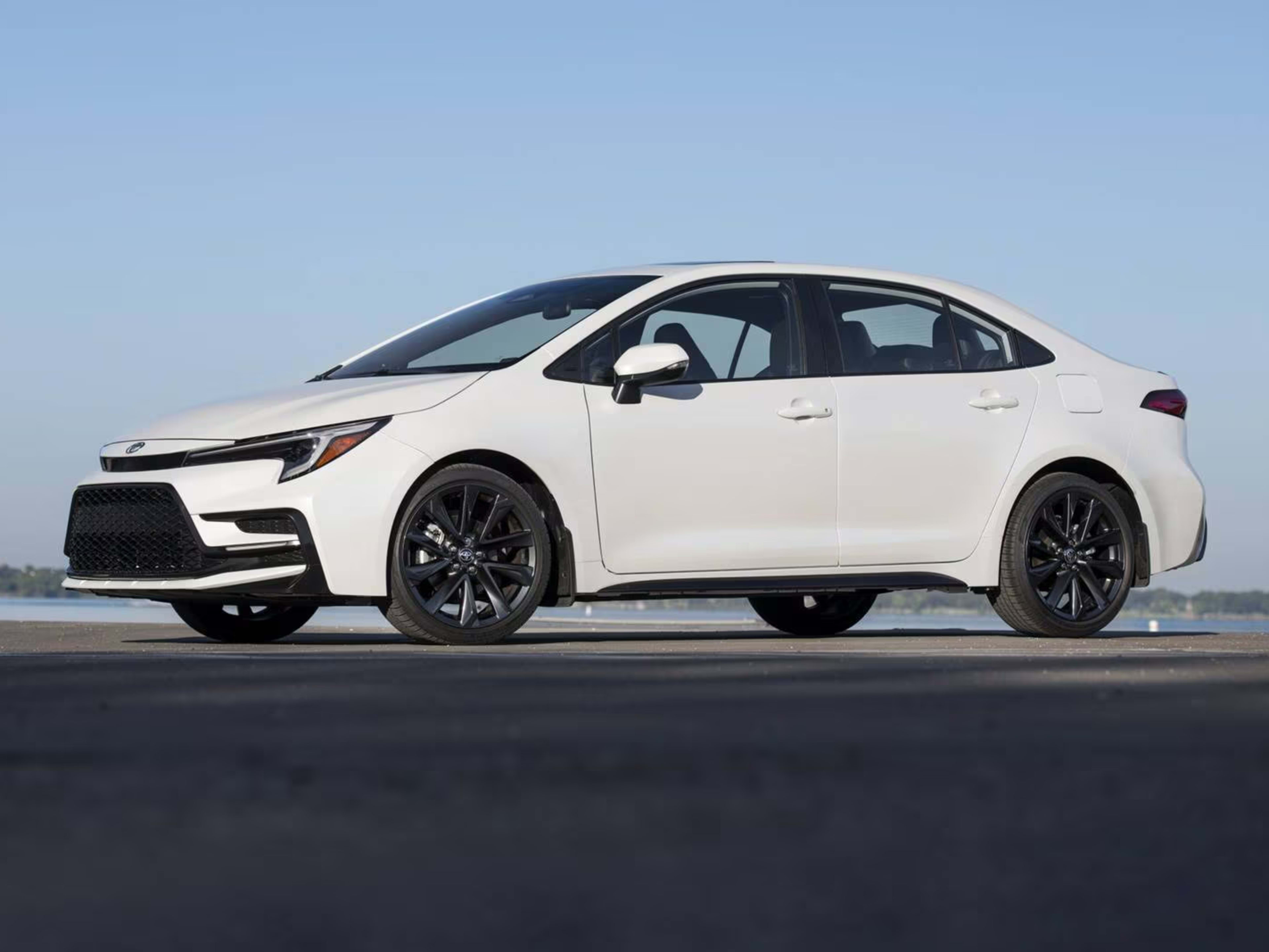 2026 Toyota Corolla LE photo 3