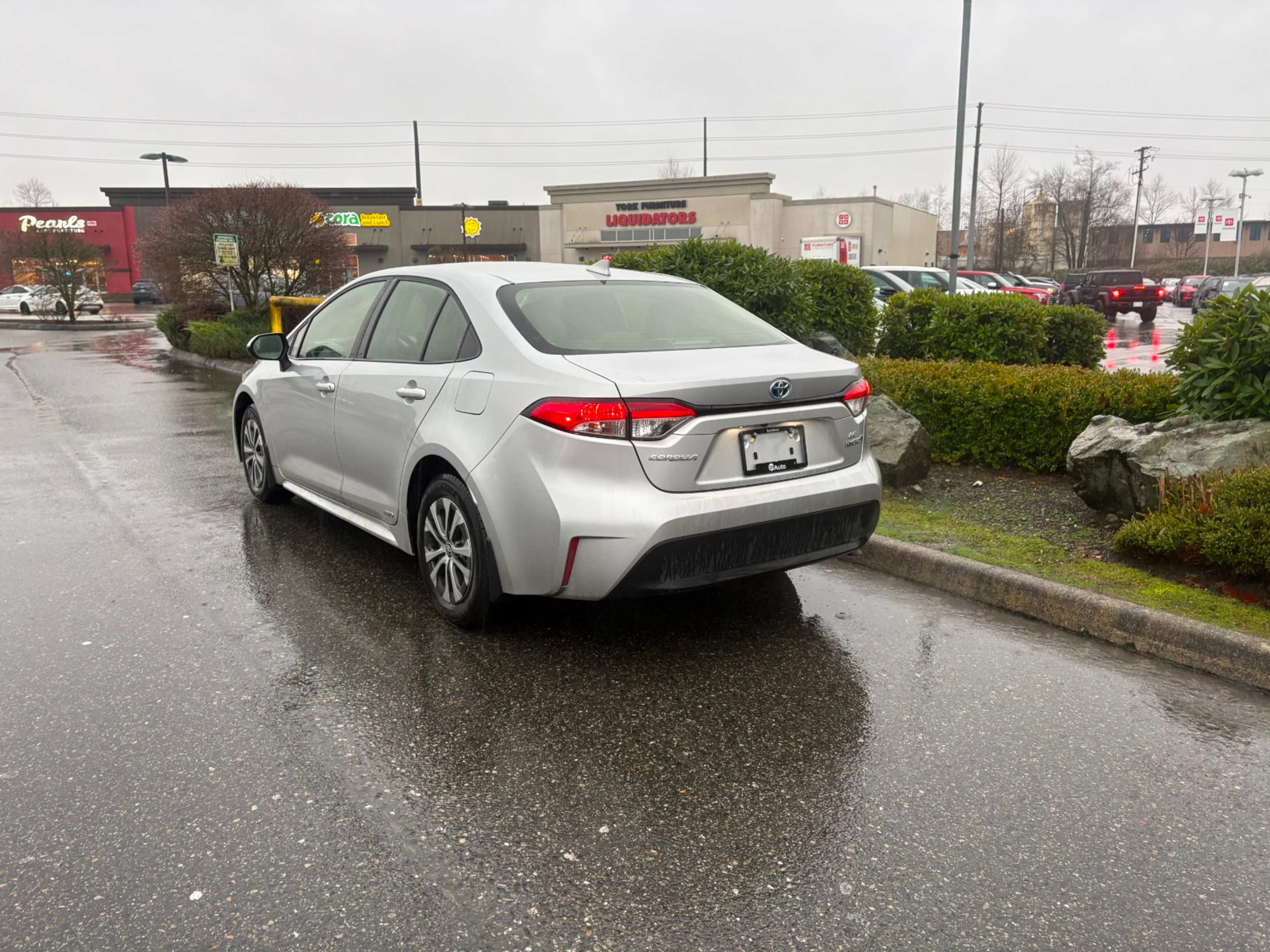 2024 Toyota Corolla XSE LE Premium SE photo 4