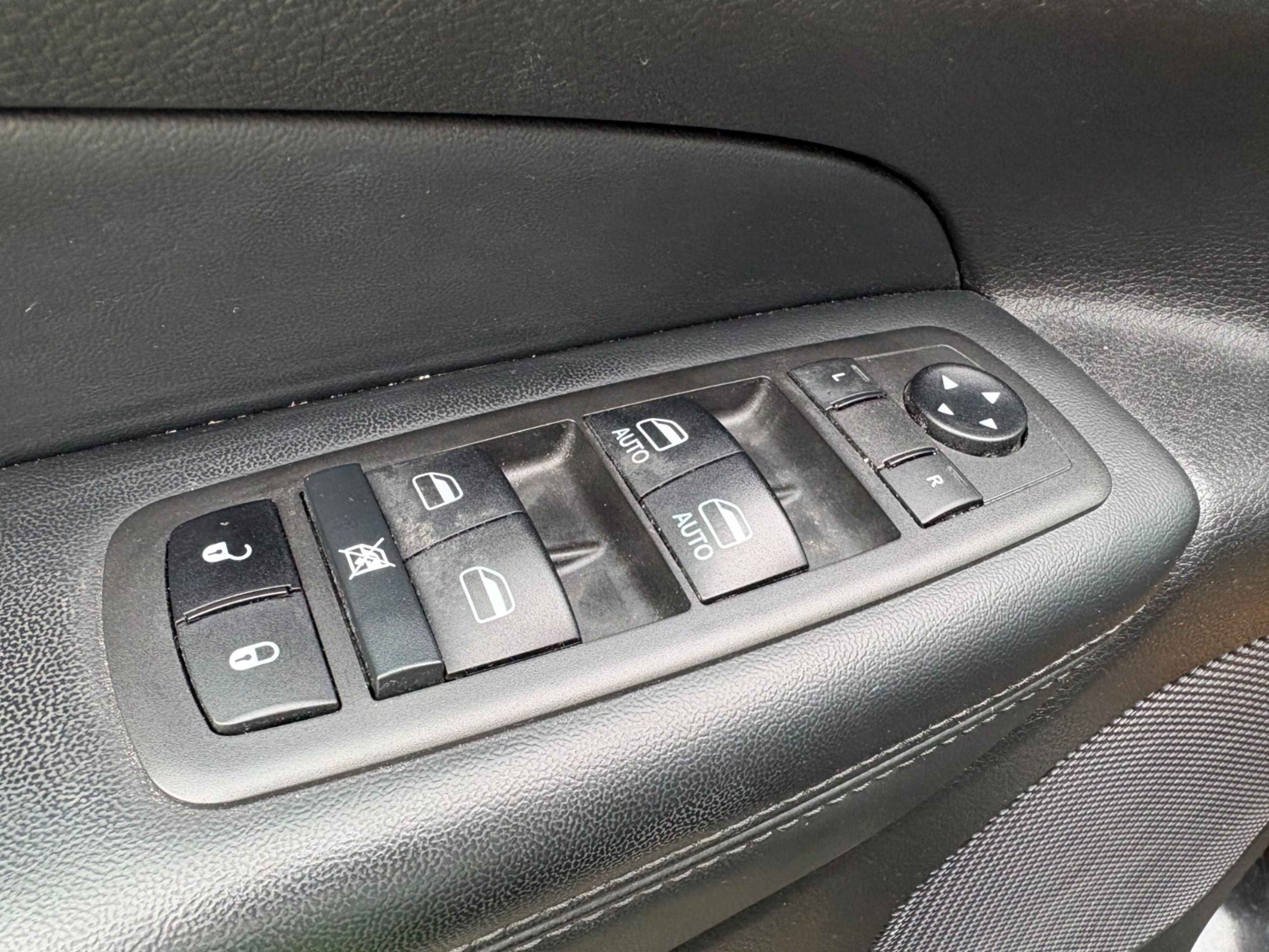 2021 Jeep Grand Cherokee Limited X photo 4