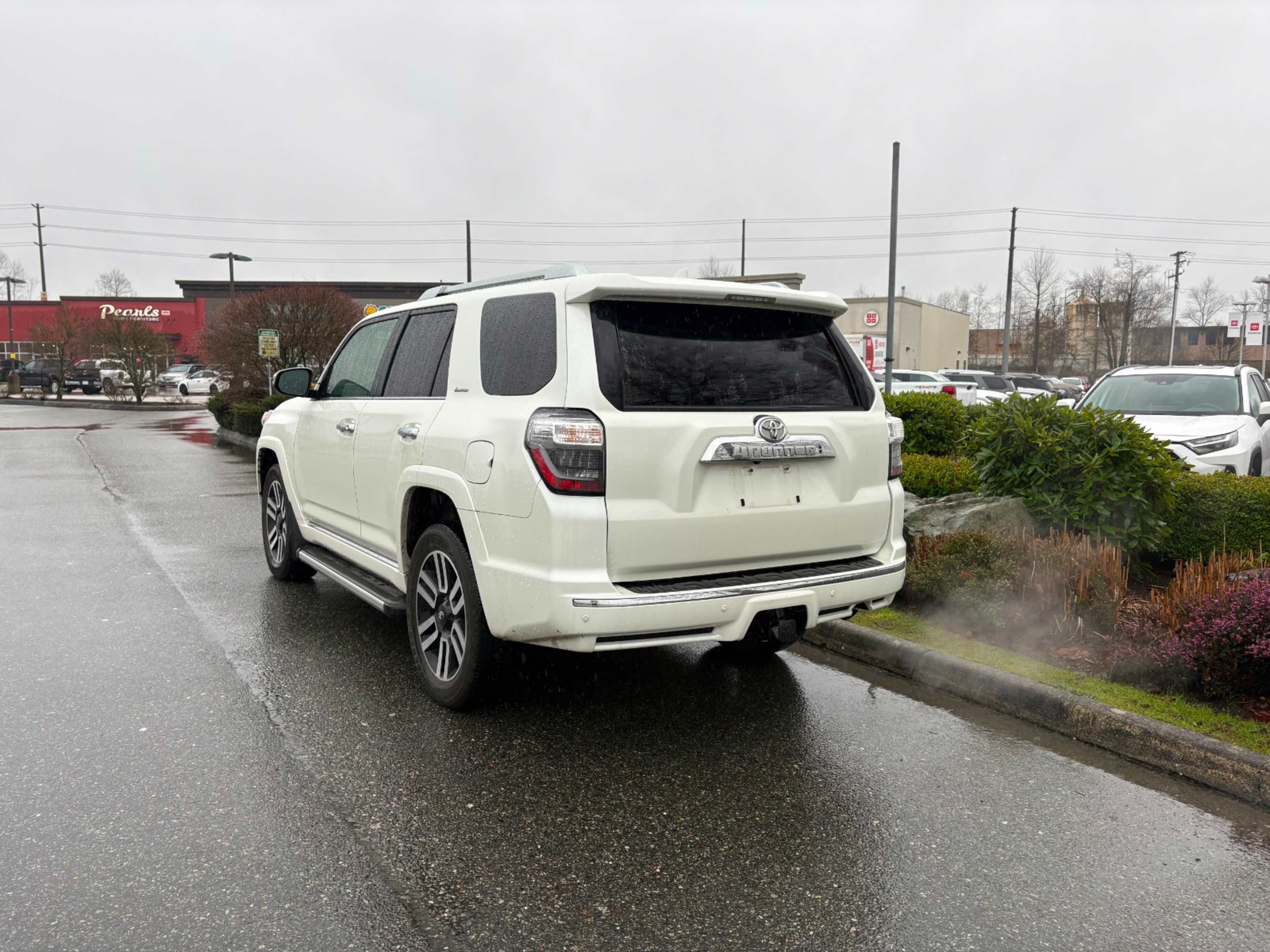2023 Toyota 4Runner Limited photo 4