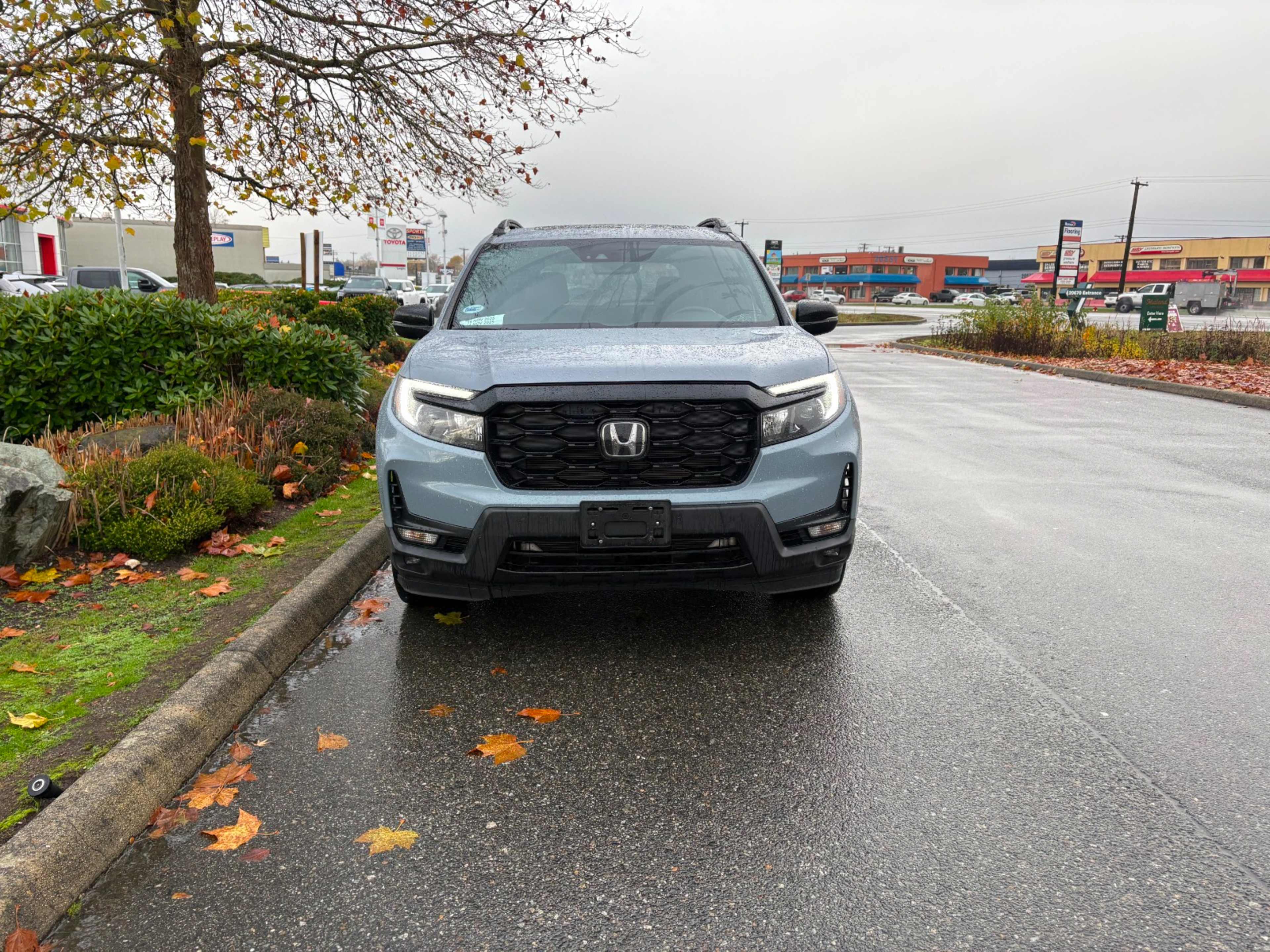2022 Honda Passport Touring photo 2
