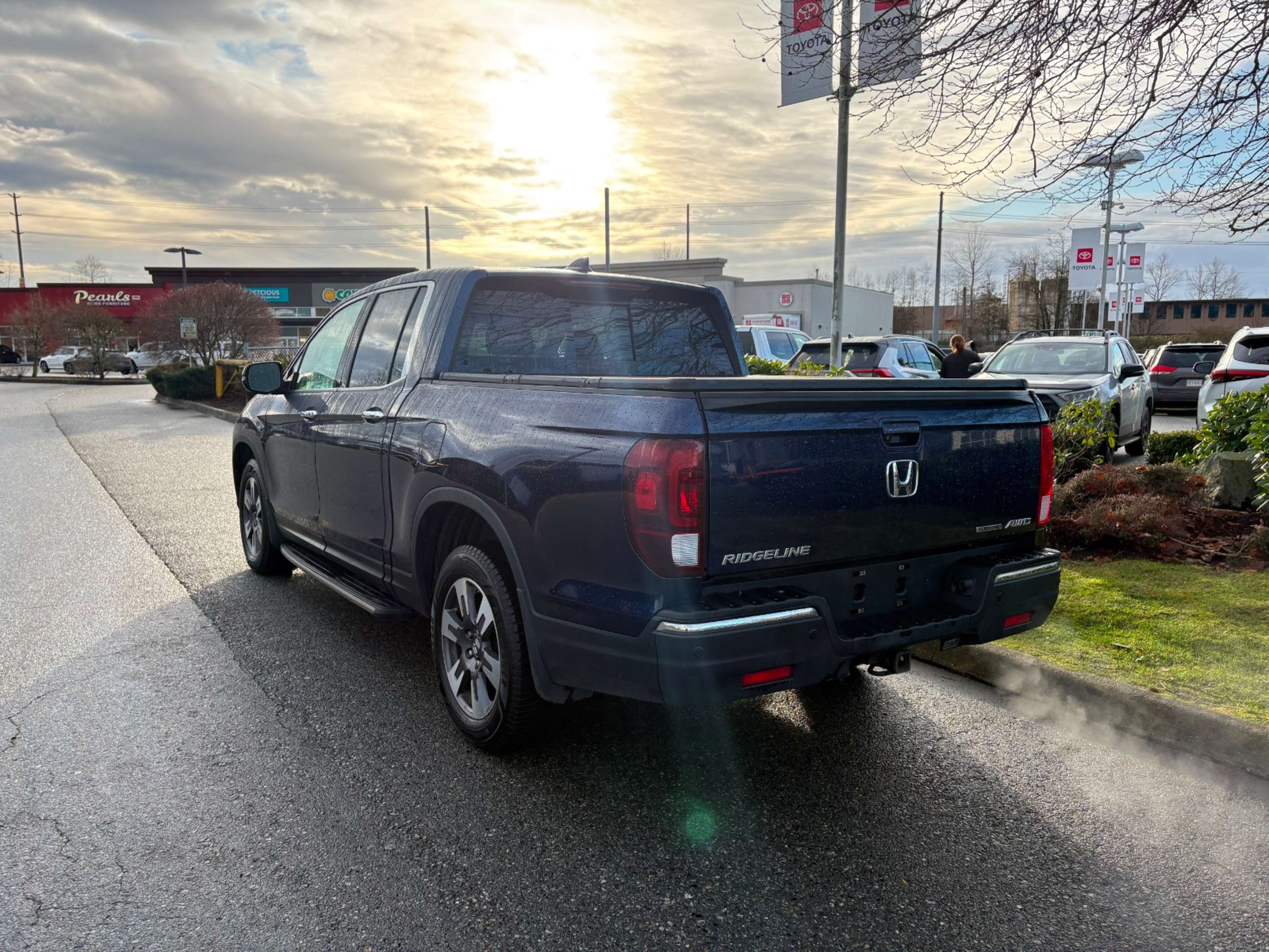 2019 Honda Ridgeline Touring photo 4